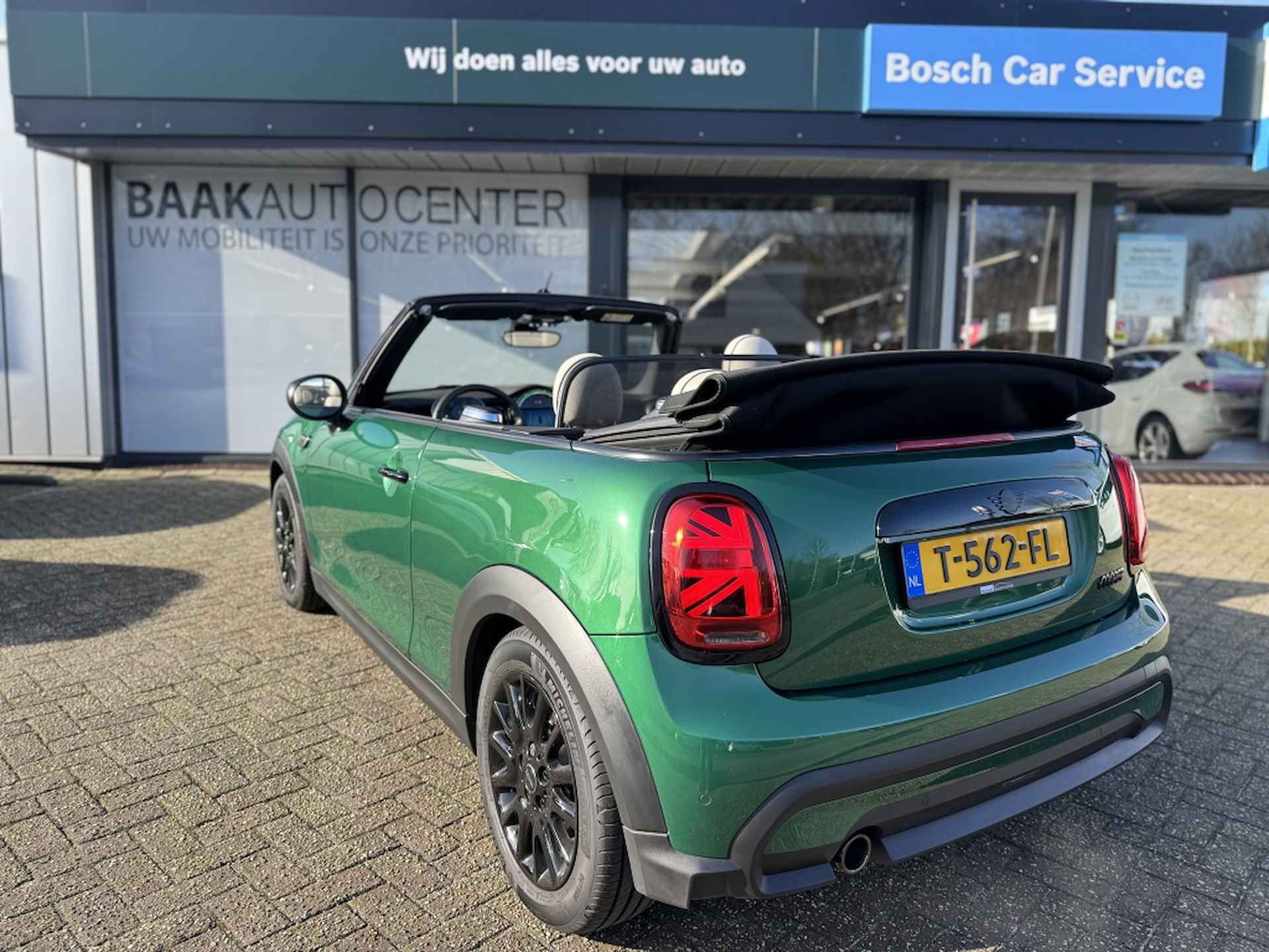 Mini Mini Cabrio 1.5 Cooper Classic | Cabrio | Carplay | Luxe Leder | - 8/24