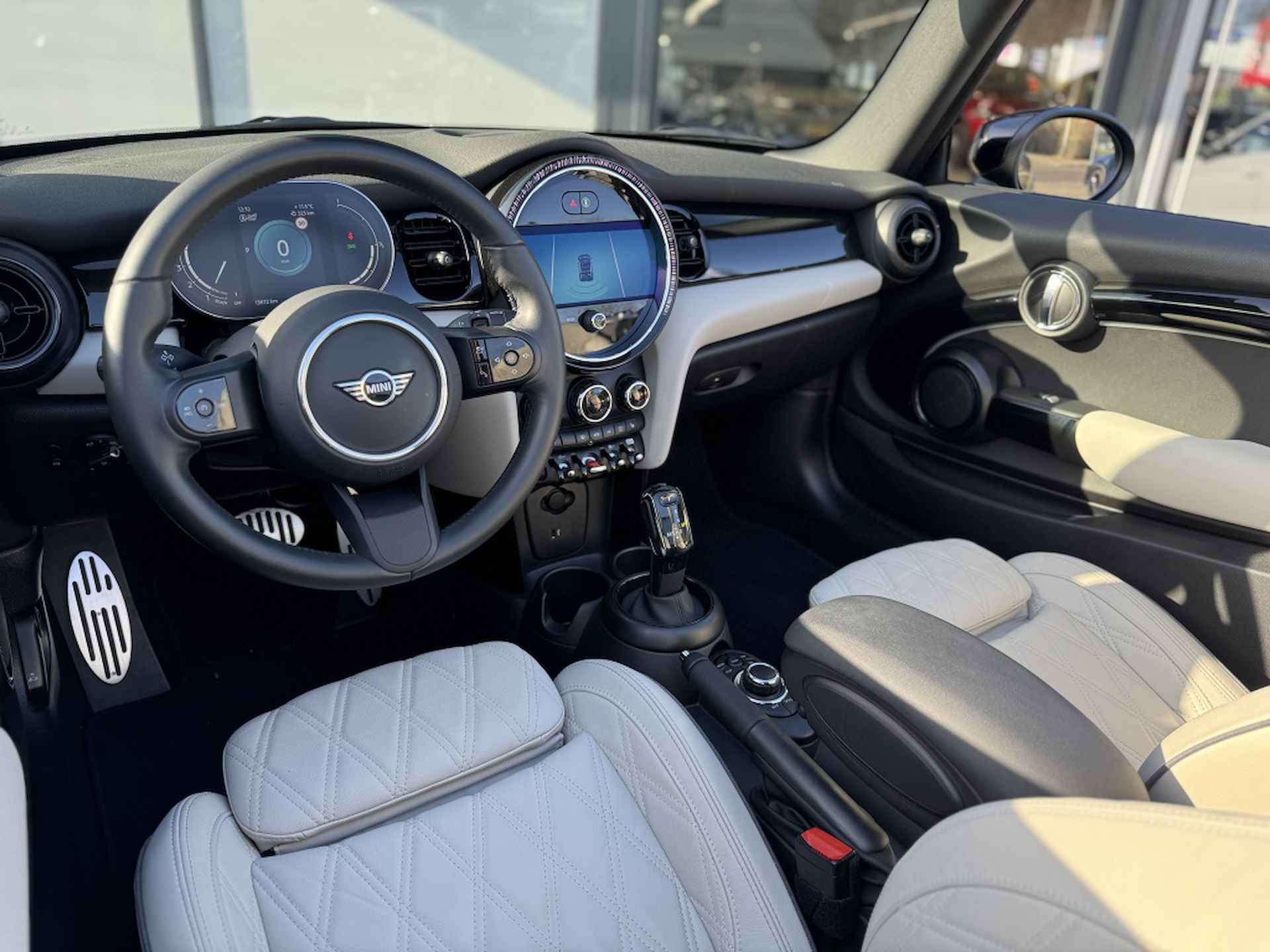 Mini Mini Cabrio 1.5 Cooper Classic | Cabrio | Carplay | Luxe Leder | - 12/24