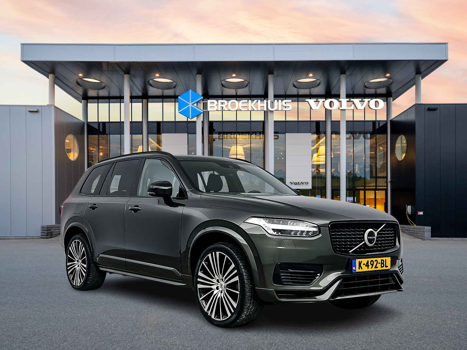 Volvo XC90 T8 Recharge AWD R-Design | 22" | Head-up | Panoramadak | Harman Kardon | 360 Camera | Trekhaak | Full LED | Stoel/stuur/achterba - 2/36