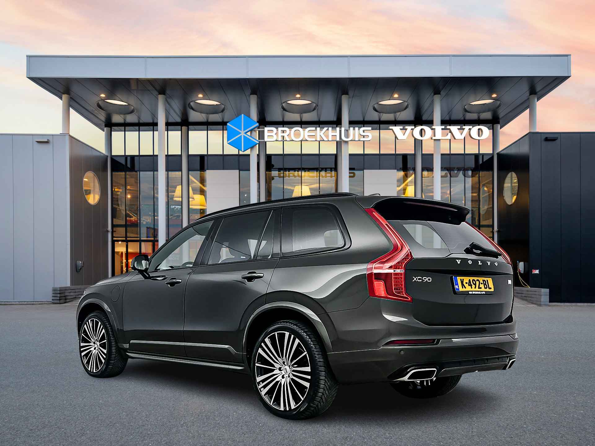 Volvo XC90 T8 Recharge AWD R-Design | 22" | Head-up | Panoramadak | Harman Kardon | 360 Camera | Trekhaak | Full LED | Stoel/stuur/achterba - 4/36