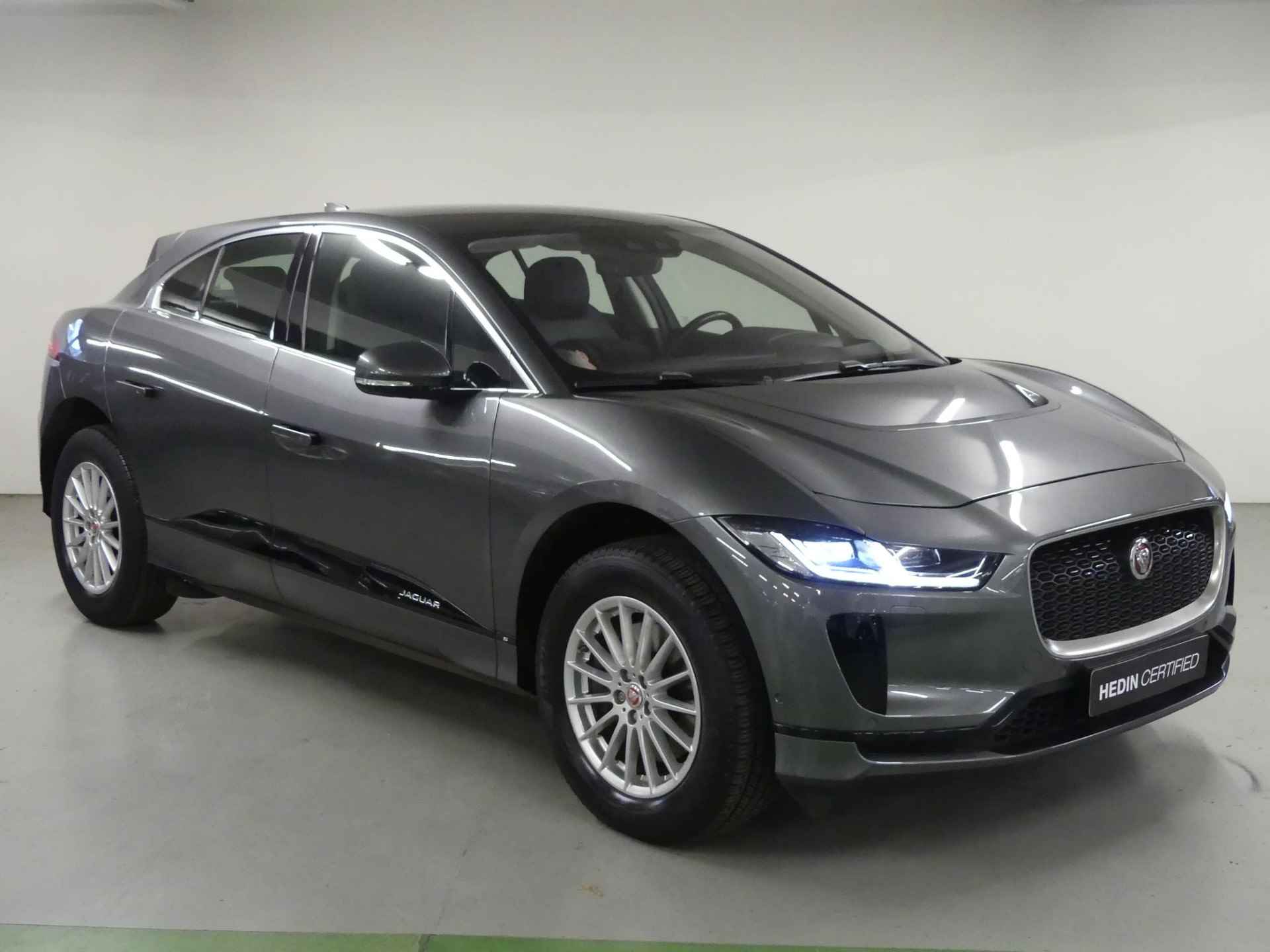 Jaguar I-PACE EV400 S 90 kWh | Panoramadak | Stoelverwarming | Achterklep Elektrisch Bedienbaar | HUD | LED | Camera | 1e Eigenaar - 2/26