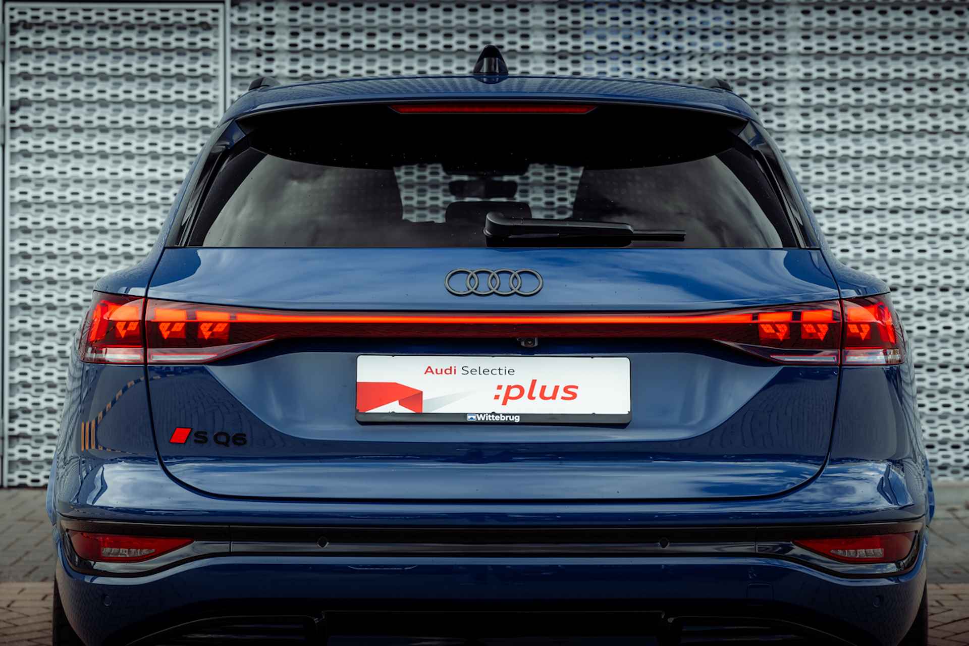 Audi SQ6 e-tron Edition One 100 kWh | Panoramadak | Luchtvering | Sportstoel plus | Bang & Olufsen | Fijnnappa leder | MMI experience PRO | Memory | Matrix | OLED | 21" LM velgen - 12/39