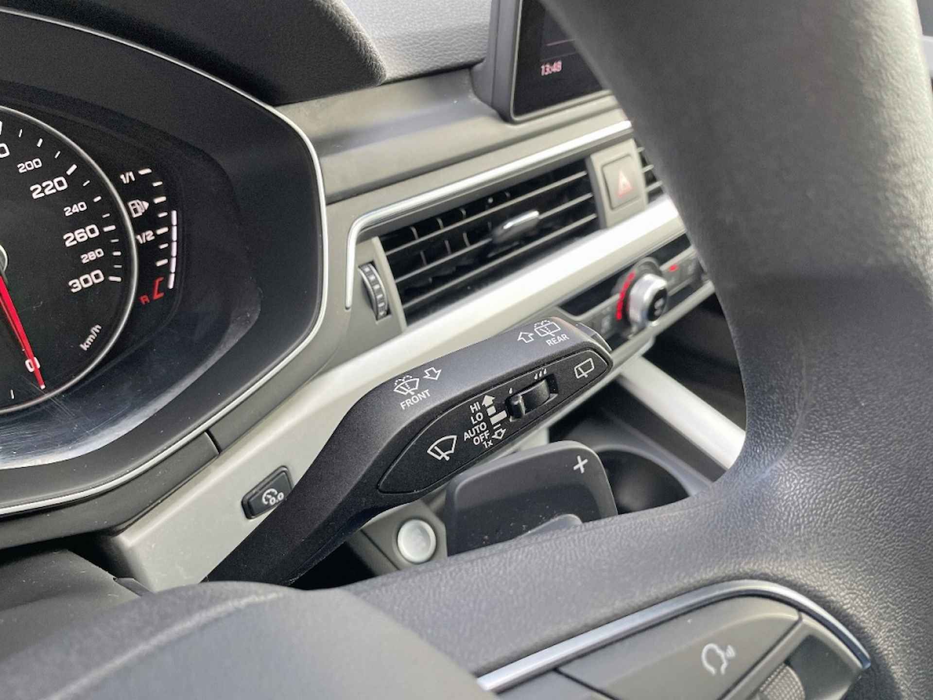 Audi A4 Avant 2.0 TDI ECC LM VELGEN CRUISE PDC 2019 - 19/38