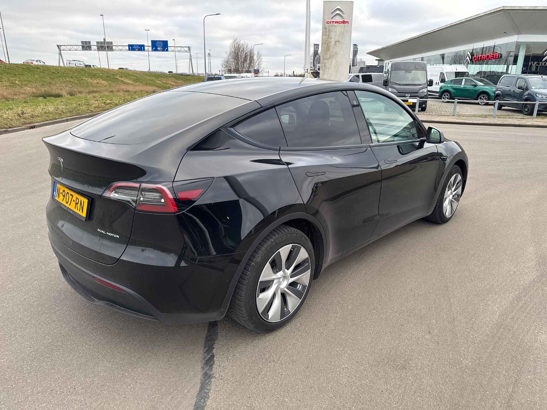 Tesla Model Y Long Range AWD 75 kWh | 1e EIGENAAR! | NL-AUTO! | 19'' LMV | PANO DAK | ADAPTIVE CRUISE | PRACHTIGE STAAT! - 4/11