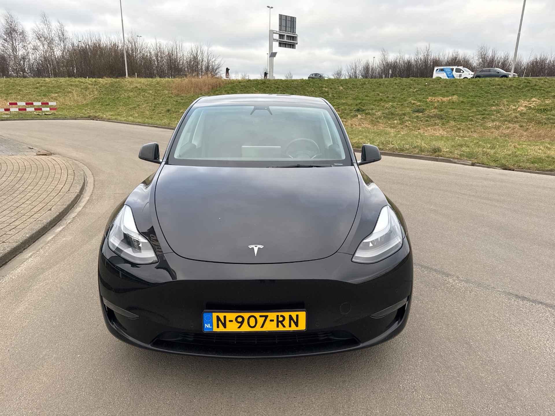 Tesla Model Y Long Range AWD 75 kWh | 1e EIGENAAR! | NL-AUTO! | 19'' LMV | PANO DAK | ADAPTIVE CRUISE | PRACHTIGE STAAT! - 9/11