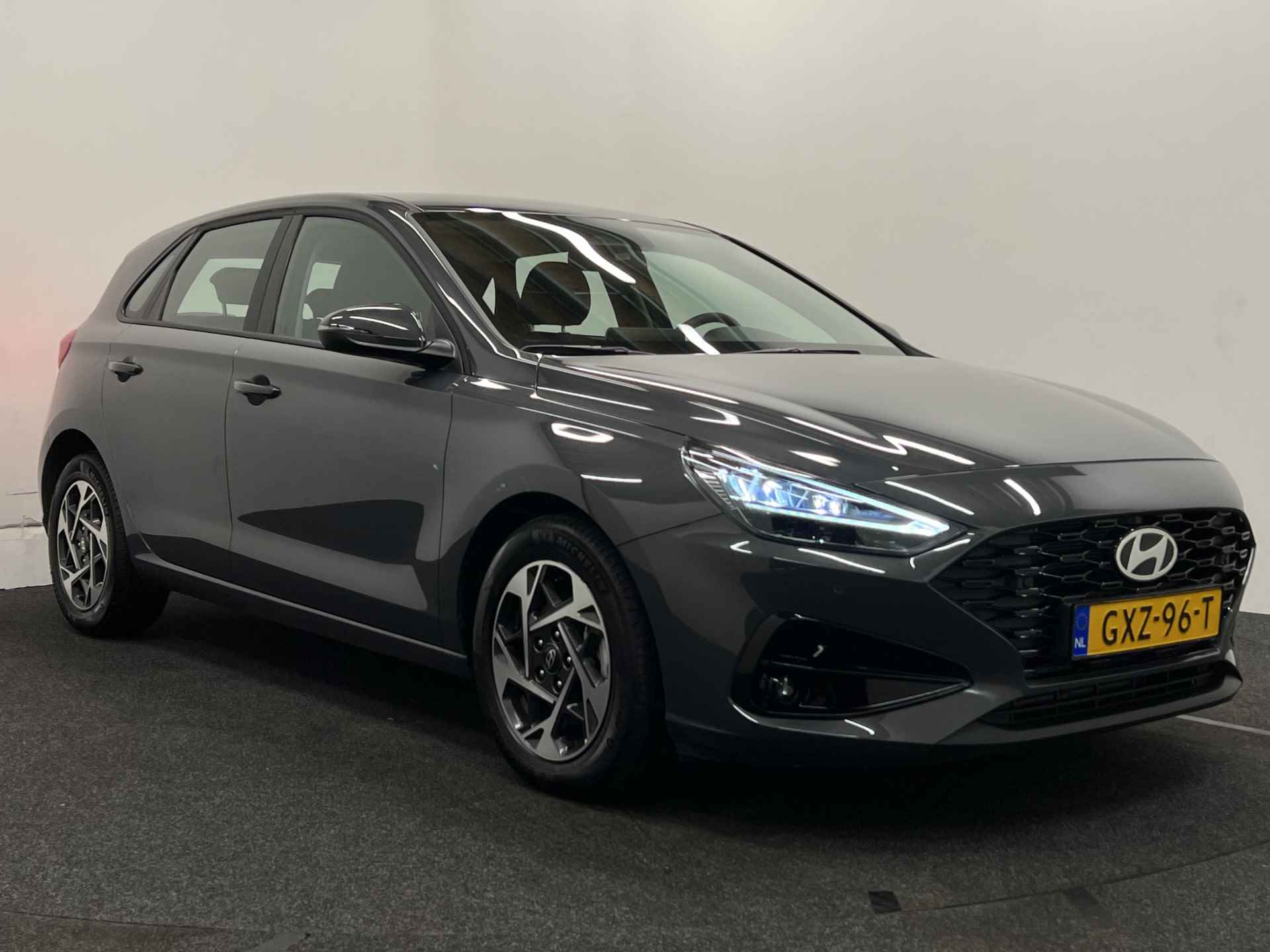 Hyundai i30 1.0 T-GDi MHEV Comfort | AUTOMAAT | NAVIGATIE | CAMERA | ACC | PDC | - 37/42