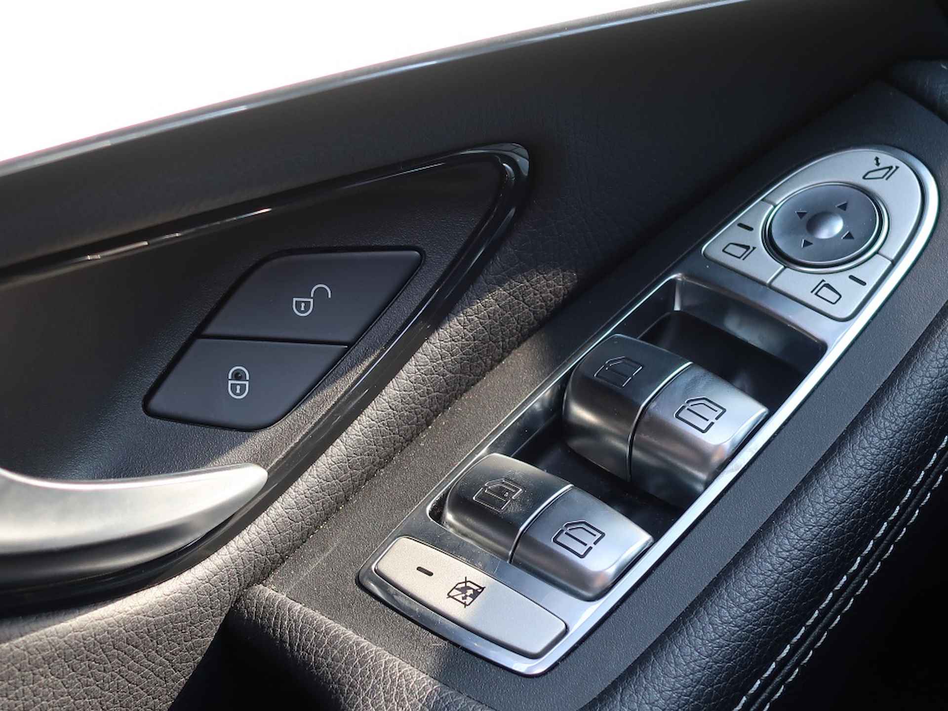 Mercedes-benz GLC-klasse 200 4Matic Premium Plus automaat / vol opties ! - 17/29