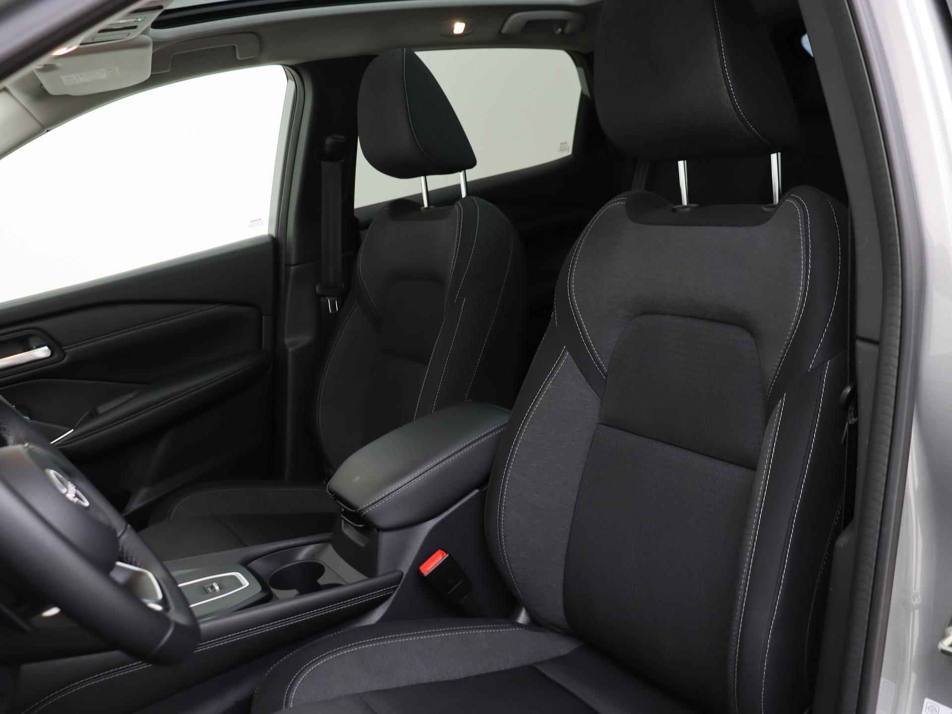 Nissan Qashqai 1.3 - 158PK MHEV Xtronic N-Connecta | Panoramadak | Navigatie | Cruise Control Adaptief | Climate Control | Apple Carplay/Android Auto | Parkeersensoren | Camera | Licht & Regen Sensor | LED Lampen | - 3/27