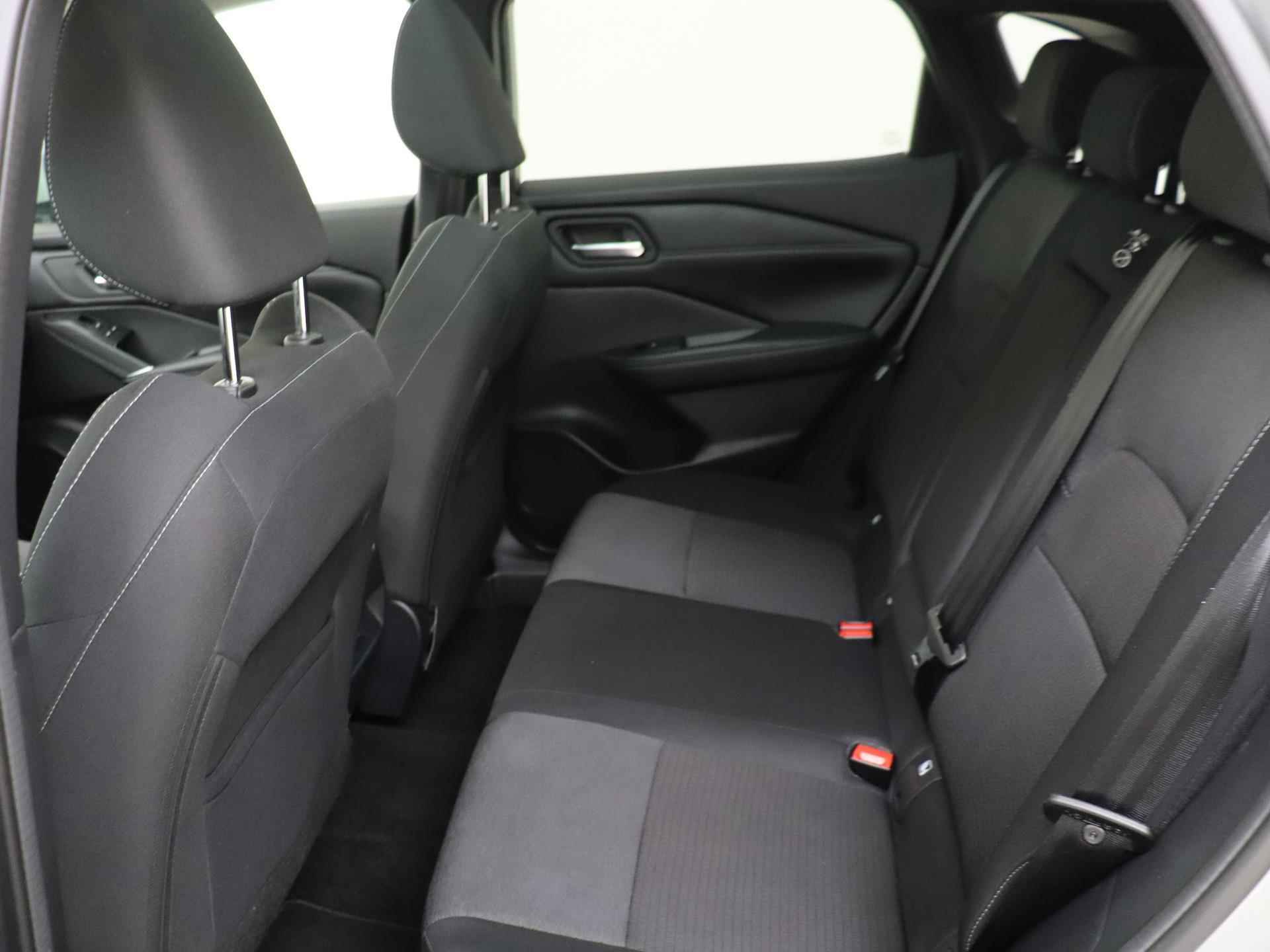 Nissan Qashqai 1.3 - 158PK MHEV Xtronic N-Connecta | Panoramadak | Navigatie | Cruise Control Adaptief | Climate Control | Apple Carplay/Android Auto | Parkeersensoren | Camera | Licht & Regen Sensor | LED Lampen | - 5/27