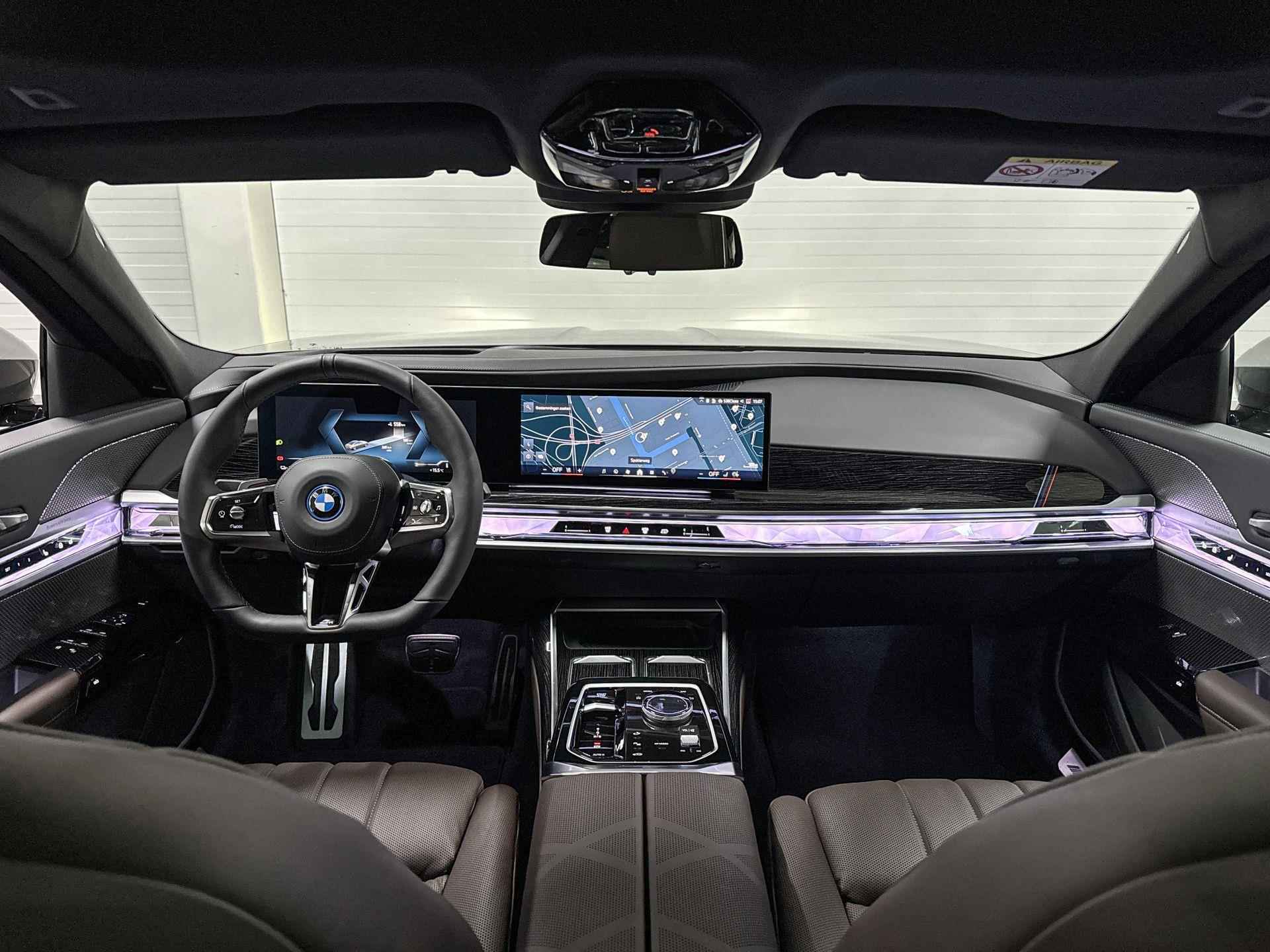 BMW i7 eDrive50 | M-Sport | Innovation Pack | Connoisseur Pack | Driving Assistant Professional | Sky Lounge - 13/25