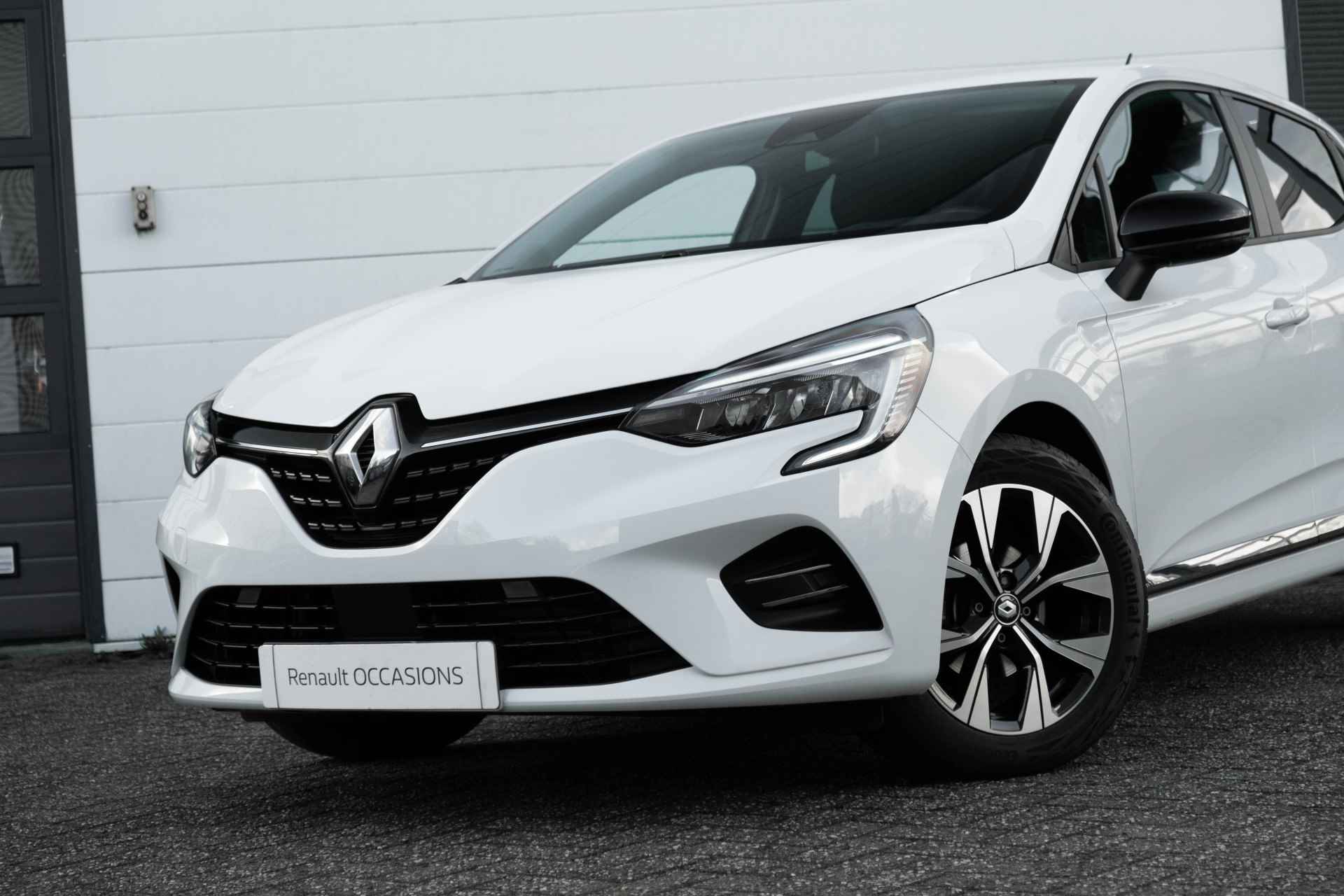 Renault Clio TCe 90 Evolution | Parkeersensoren achter | Apple CarPlay en Android Auto | 4 seizoensbanden | incl. Bovag rijklaarpakket met 12 maanden garantie - 17/47