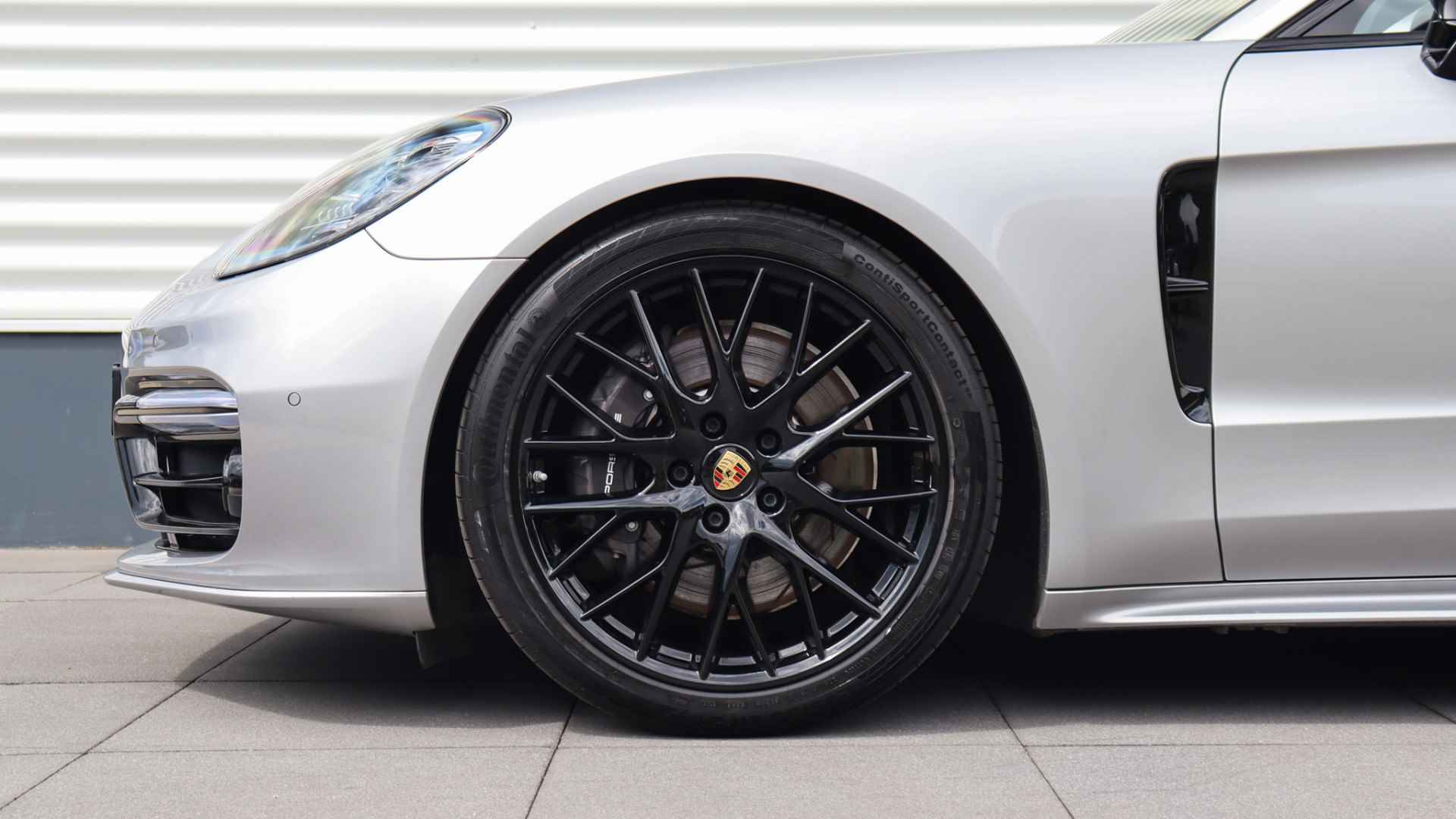 Porsche Panamera Sport Turismo 2.9 4 E-Hybrid Platinum Edition SportDesign | Panoramadak | InnoDrive | Stoelventilatie | Head-up | Soft-Close - 4/34