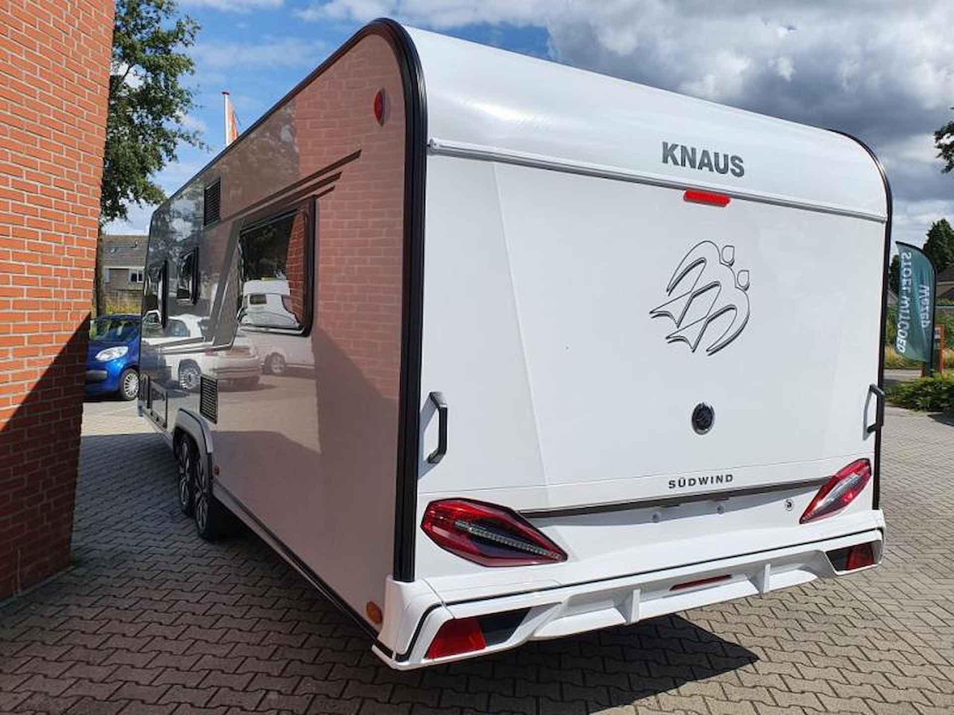 Knaus Sudwind 60 Years 650 UX - 4/17