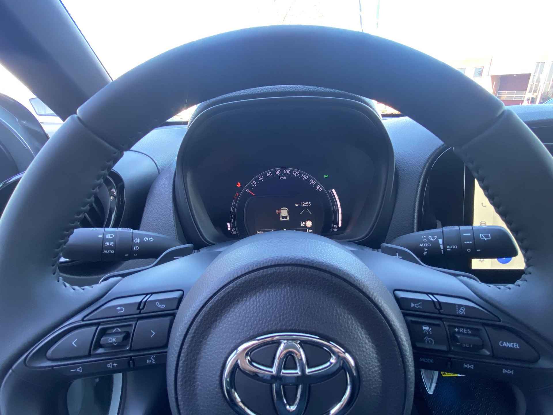 Toyota Aygo X 1.0 VVT-i S-CVT Envy - 15/30