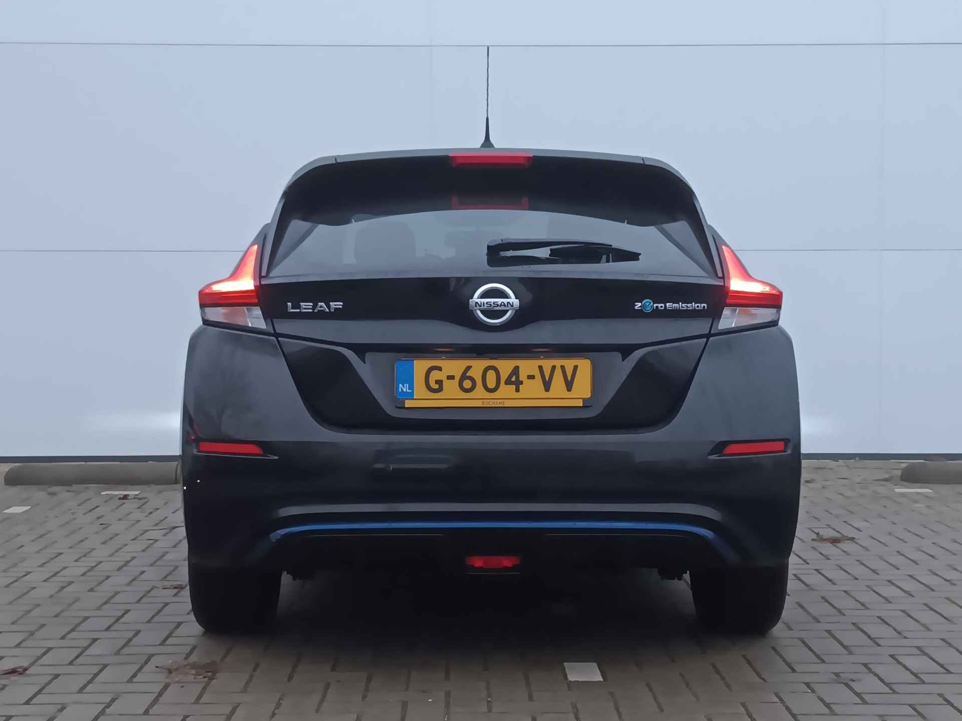 Nissan LEAF N-Connecta 40 kWh Navigatie / Parkeercamera / Stoelverwarming - 11/33