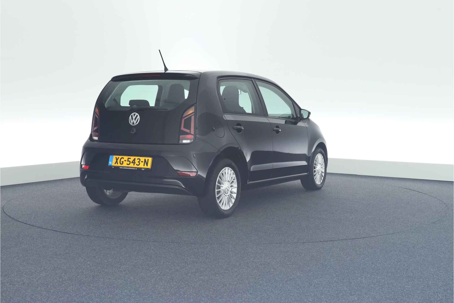 Volkswagen up! 1.0 60pk BMT move up! 15'' LMV Airco - 7/26