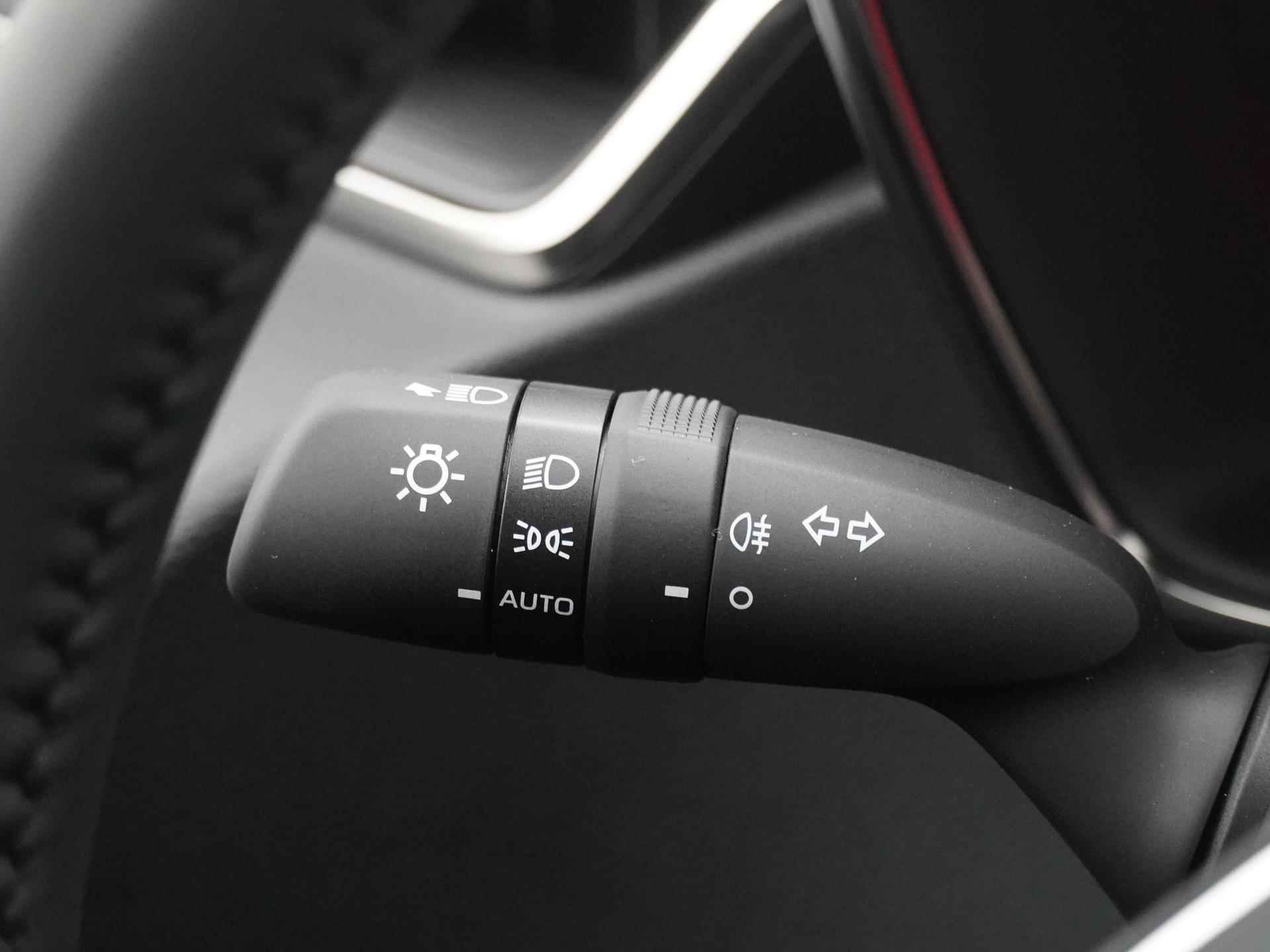 Toyota Corolla Touring Sports 1.2 Turbo Active | Navigatie via Apple Carplay Android auto | Adaptive Cruise Control | Parkeercamera - 15/30