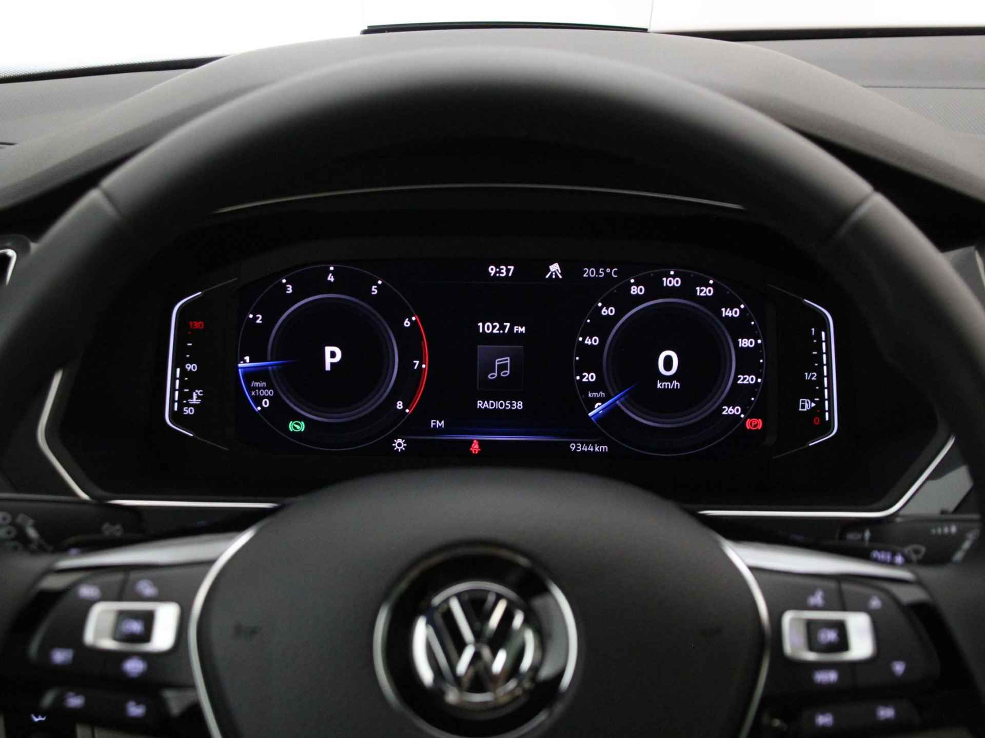 Volkswagen Tiguan Allspace 2.0 TSI 4Motion Highline 7p. | Panoramadak | Head-Up Display | Vol-Leder | Apple Carplay/Android Auto | Camera | Stoelverwarming | Rijklaarprijs! - 32/33