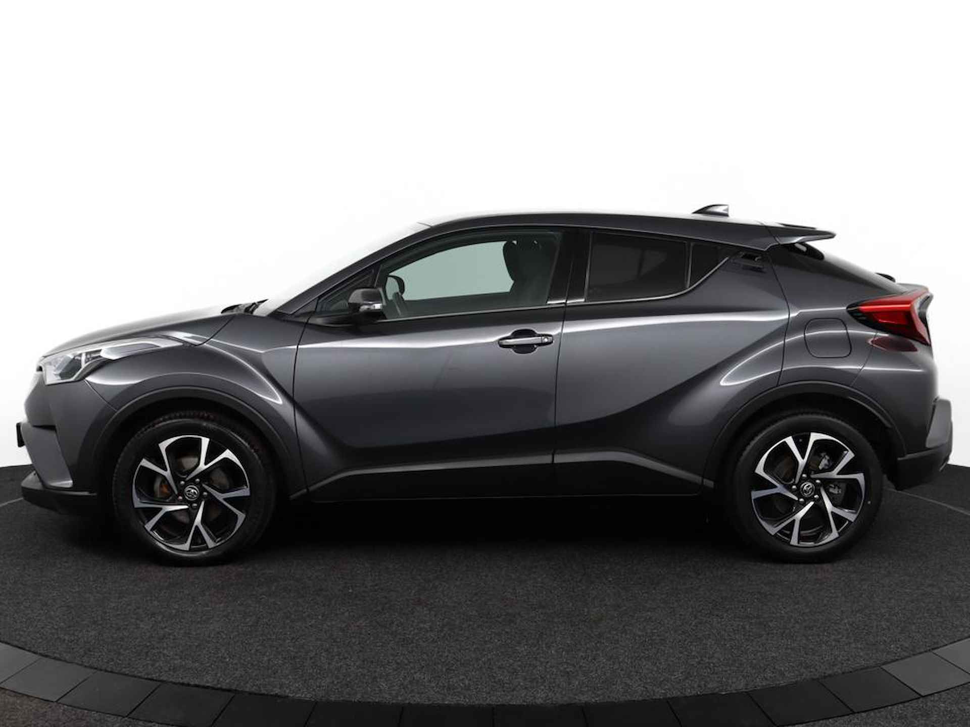 Toyota C-HR 1.2 Dynamic | Automaat | 1100 KG Trekvermogen | Navigatie | - 3/52