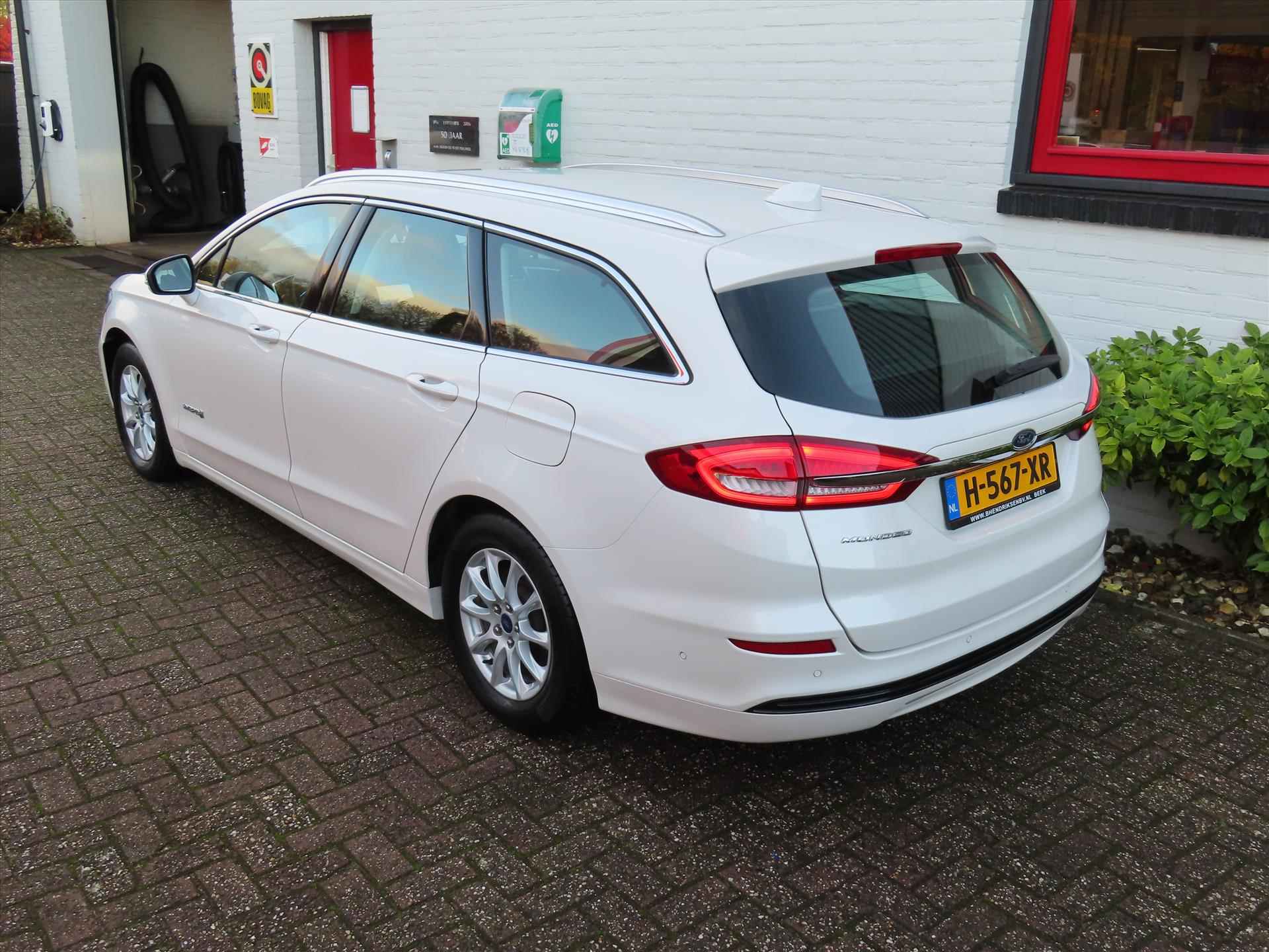 Ford Mondeo Wagon 2.0 HEV 187pk eCVT Titanium/ Parelmoer wit/ Adaptieve cruise/ Keyless entry/ Camera achter/ Navi/ DAB/ Apple Carplay/ 1 Eigenaar/ Origineel NL/ NAP - 6/42