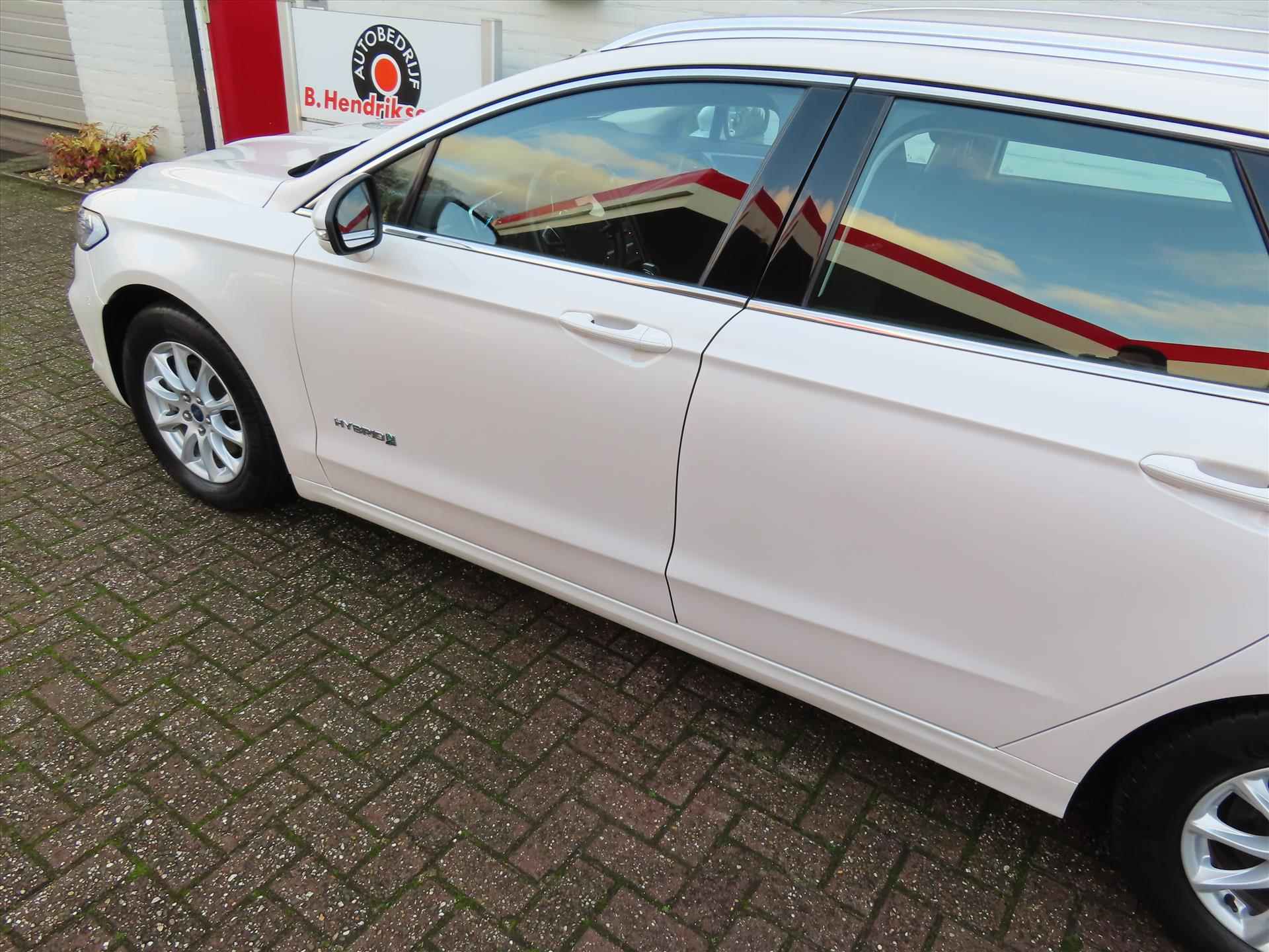 Ford Mondeo Wagon 2.0 HEV 187pk eCVT Titanium/ Parelmoer wit/ Adaptieve cruise/ Keyless entry/ Camera achter/ Navi/ DAB/ Apple Carplay/ 1 Eigenaar/ Origineel NL/ NAP - 37/42