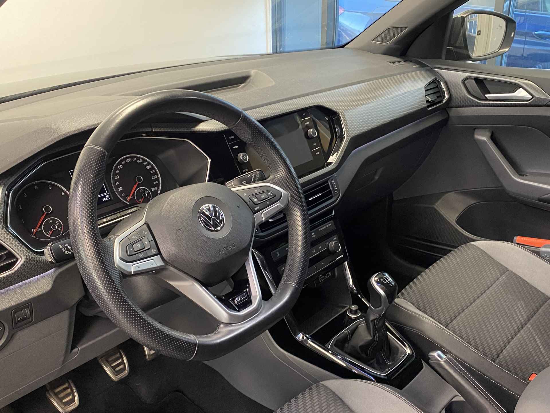 Volkswagen T-Cross 1.0 TSI Life R-line Uitv 116pk 17LMV Apple Carplay Cruise Control PDC 2 Jaar garantie mogelijk* ( vraag naar de voorwaarde) - 6/22