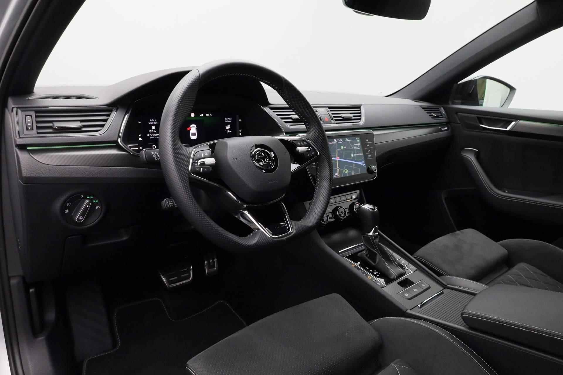 Skoda Superb 1.4 TSI 218PK DSG iV PHEV Sportline Business | Pano | Matrix LED | Elektr. voorstoelen met geheugen | 360 camera | Navi | Keyless | ACC | 18 inch - 2/47