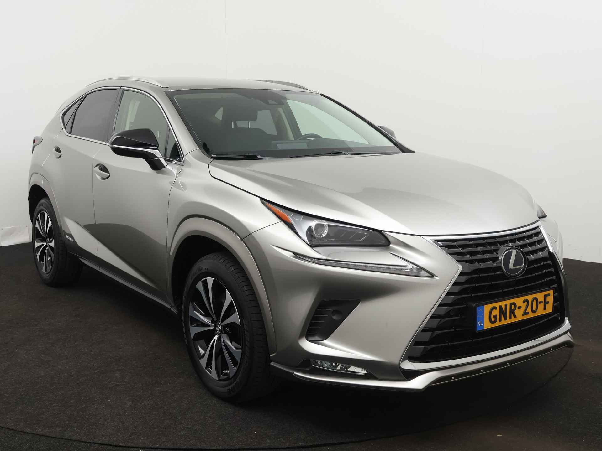 Lexus NX 300h AWD Luxury Edition Limited | Navigatie | Elektrische Achterklep | Stoelverwarming | - 29/47