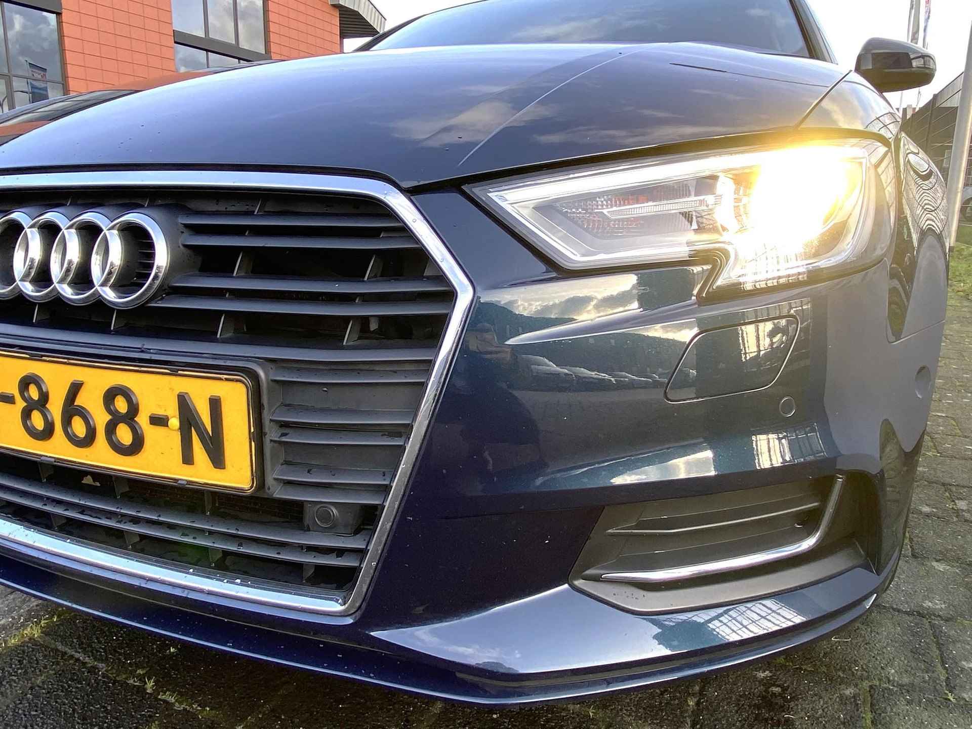 Audi A3 Limousine 1.6 TDi S-Tronic Sport S Line Edition met o.a. navigatie, LED, ambiente verlichting interieur, park assist, etc. - 19/30