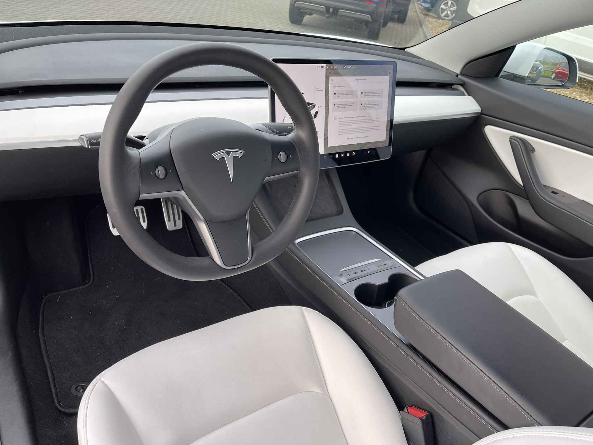 Tesla Model 3 Long Range AWD 75 kWh Dualmotor | Panoramadak | Vol-Leder Wit | Multicoat Lak | S0toelverwarming | Dashcam | Adapt. Cruise Control | Rijklaarprijs! - 10/30