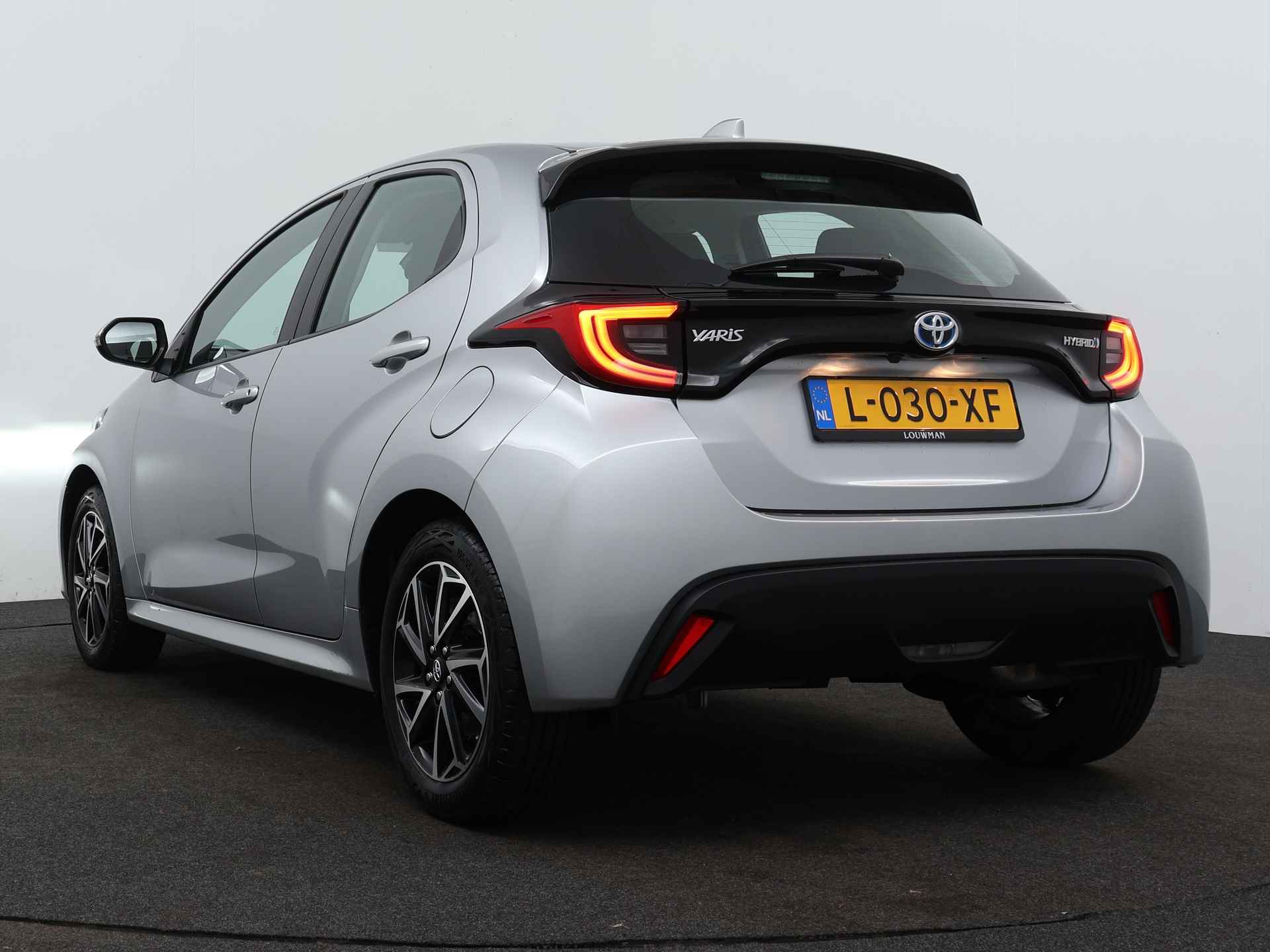 Toyota Yaris 1.5 Hybrid Dynamic | Adaptive Cruise Control | Camera | Apple Carplay/Android Auto | LED | Climate Control | - 15/39