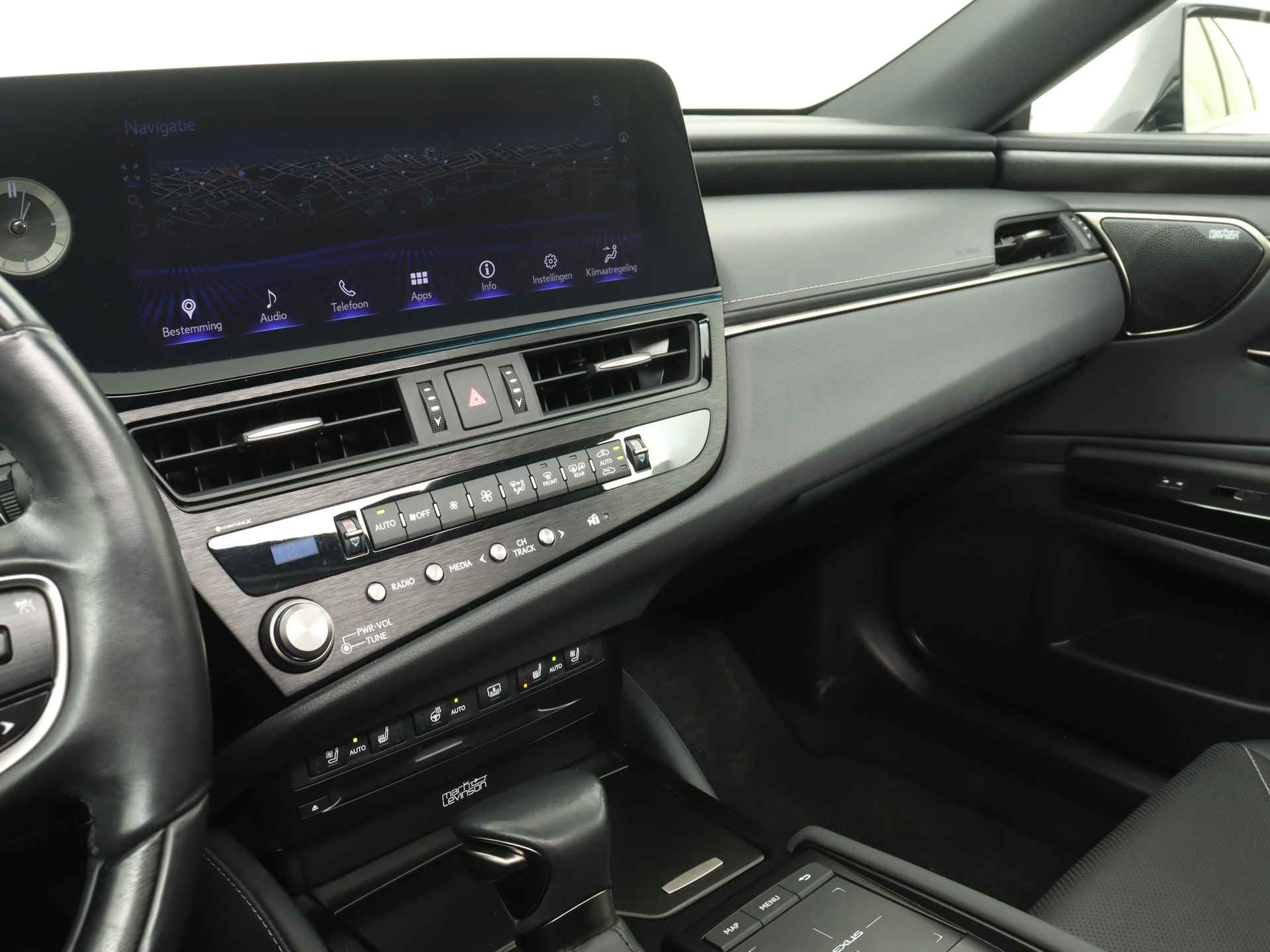 Lexus ES 300h President Line | Mark Levinson Audio | 360 Camera | Navigatie | Dodehoek Ass. | Stoel en stuurwiel verwarmd | LM velgen | Elektrisch schuif-/kanteldak | - 10/51