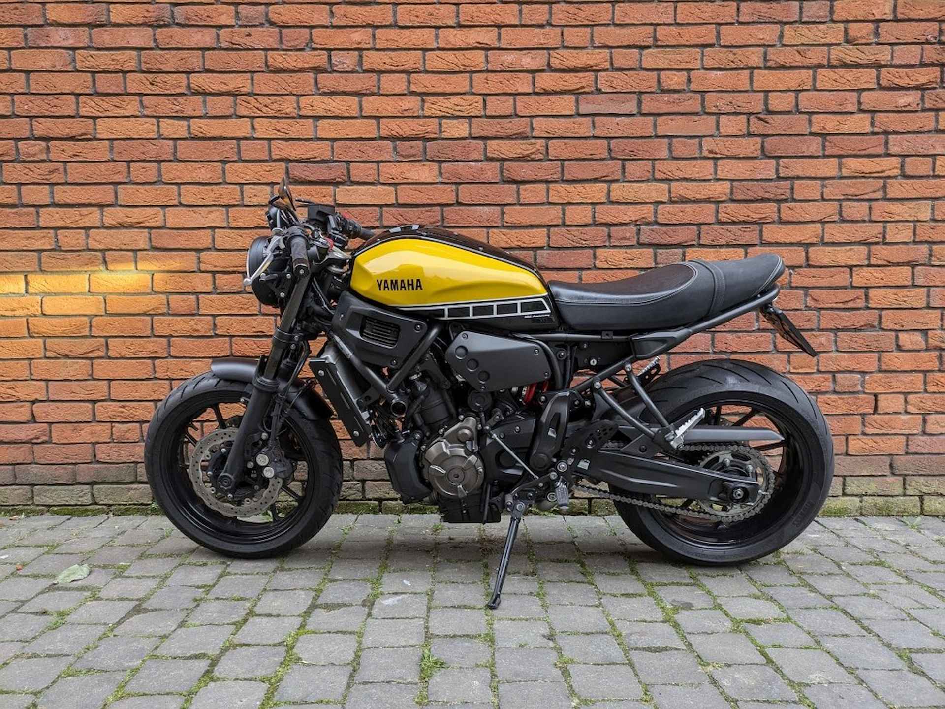 Yamaha XSR 700 - 2/10