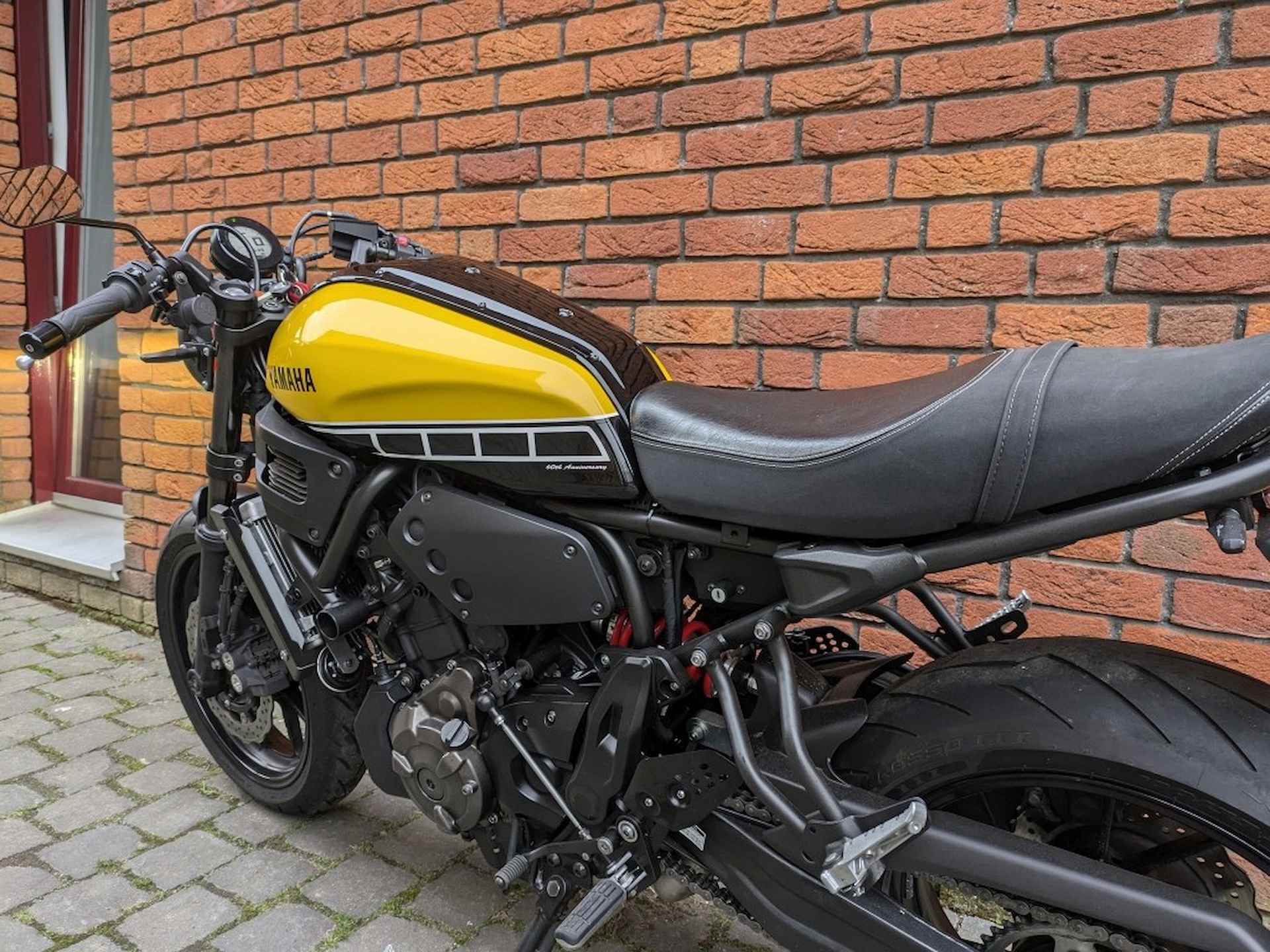 Yamaha XSR 700 - 3/10