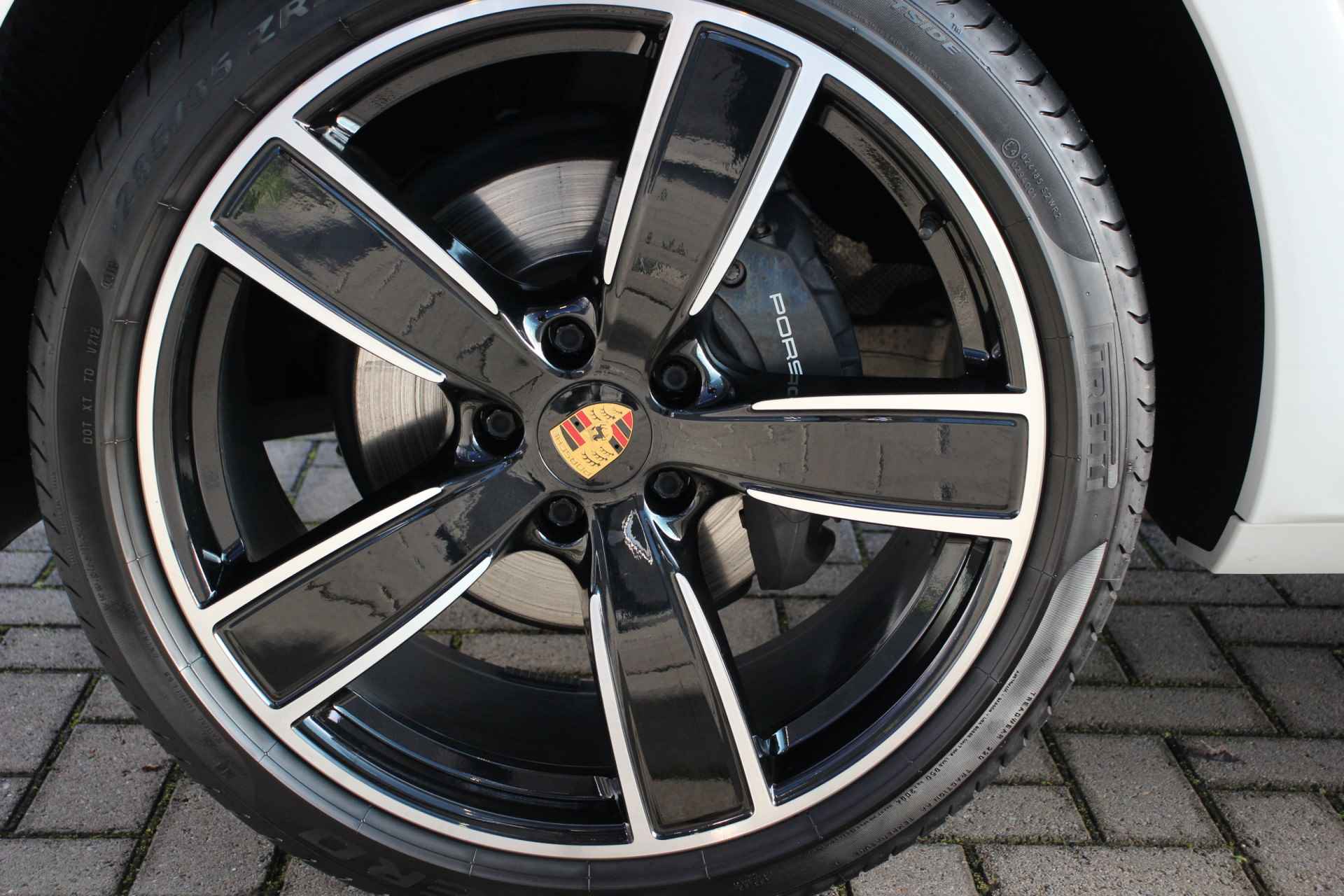 Porsche Cayenne 3.0 | SportDesign | Pano | Luchtvering | Adaptief cruise control | 22" | 340PK - 30/41