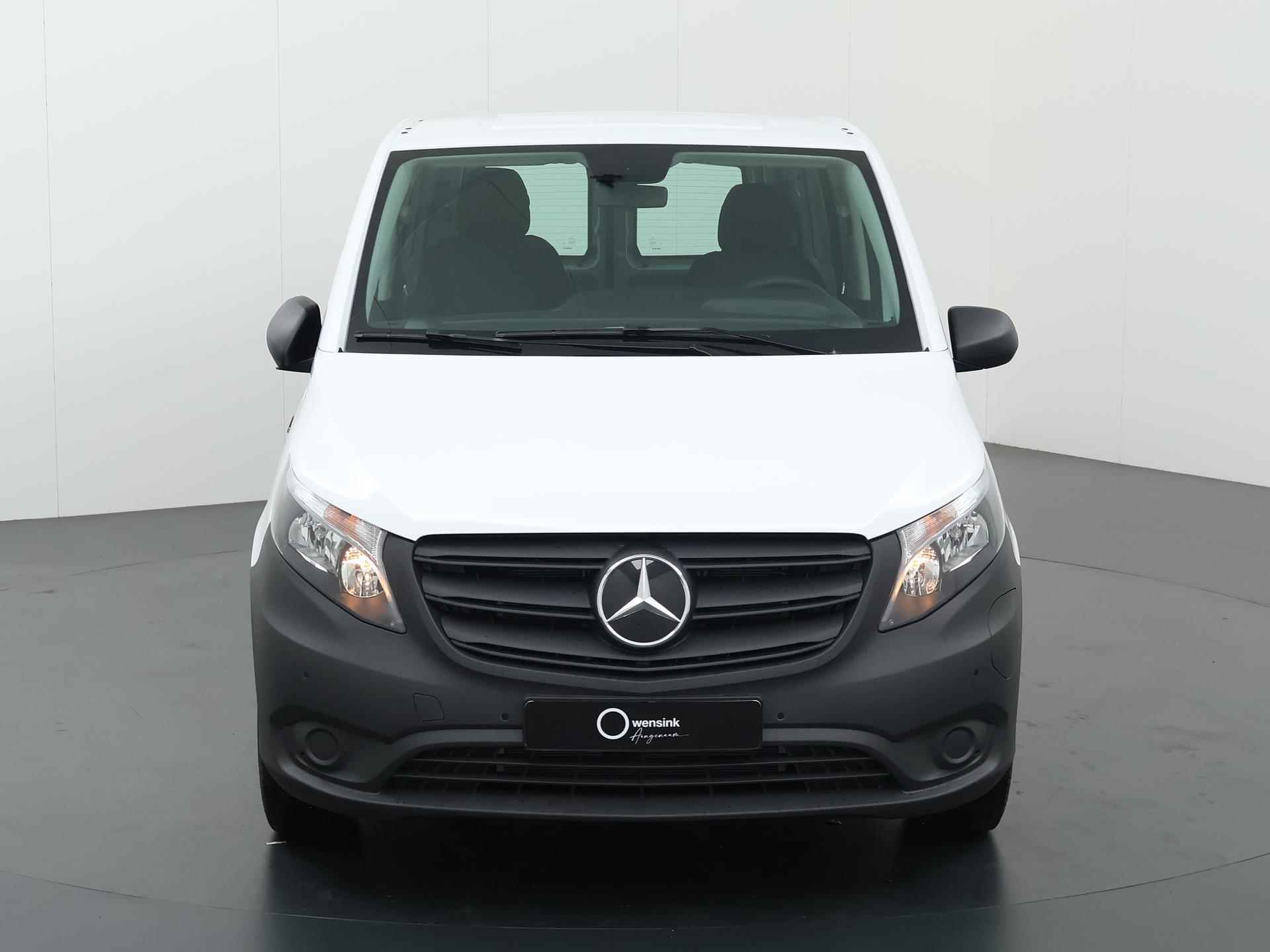 Mercedes-Benz eVito Bestelwagen 66 kWh | Stoelverwarming | Navigatie | Parkeercamera | Airco - 4/40