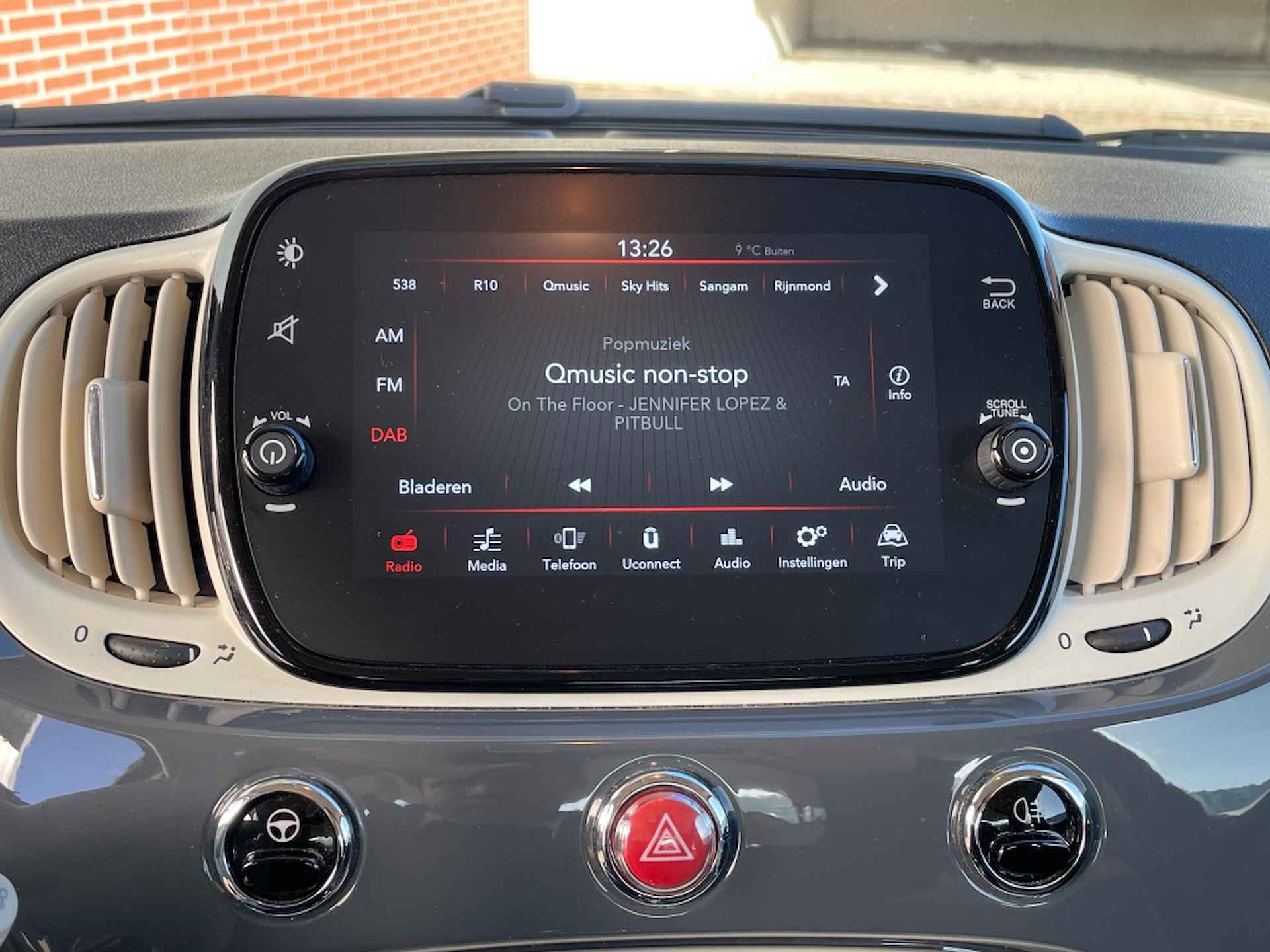 Fiat 500 1.0 Hybrid 70 PK Lounge | Carplay | Cruise | BTW | 15" - 24/25