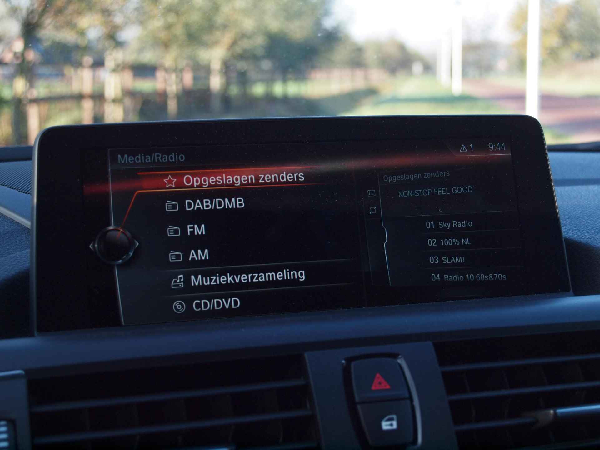 BMW 1-serie 116i Centennial Executive | M-pakket | Harman Kardon | DAB | Cruise Control | - 22/33