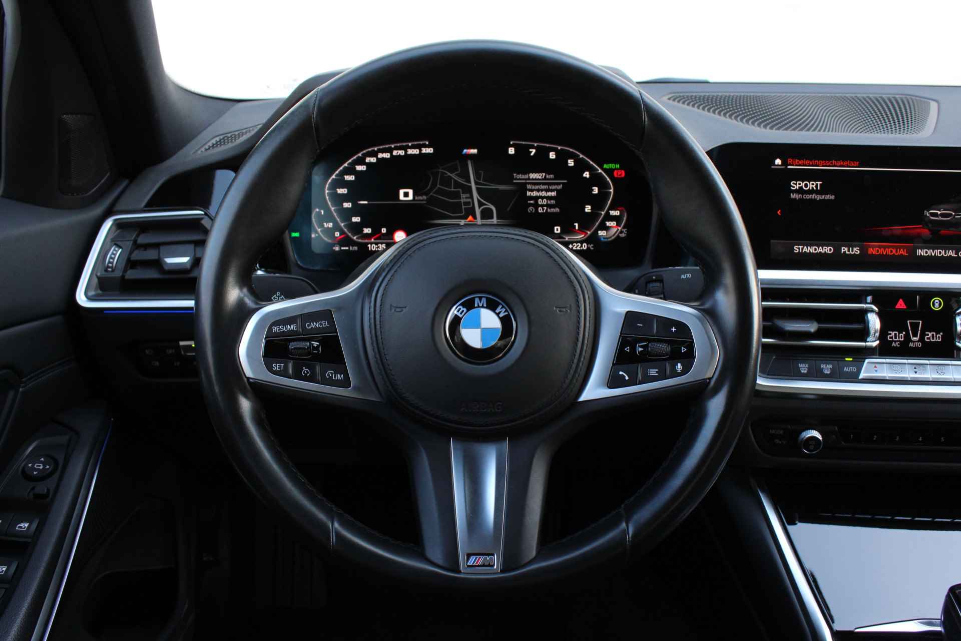 BMW 3 Serie 318i Executive Sport Line Automaat / Sportstoelen / LED / Live Cockpit Professional / PDC voor + achter / Cruise Control - 23/26