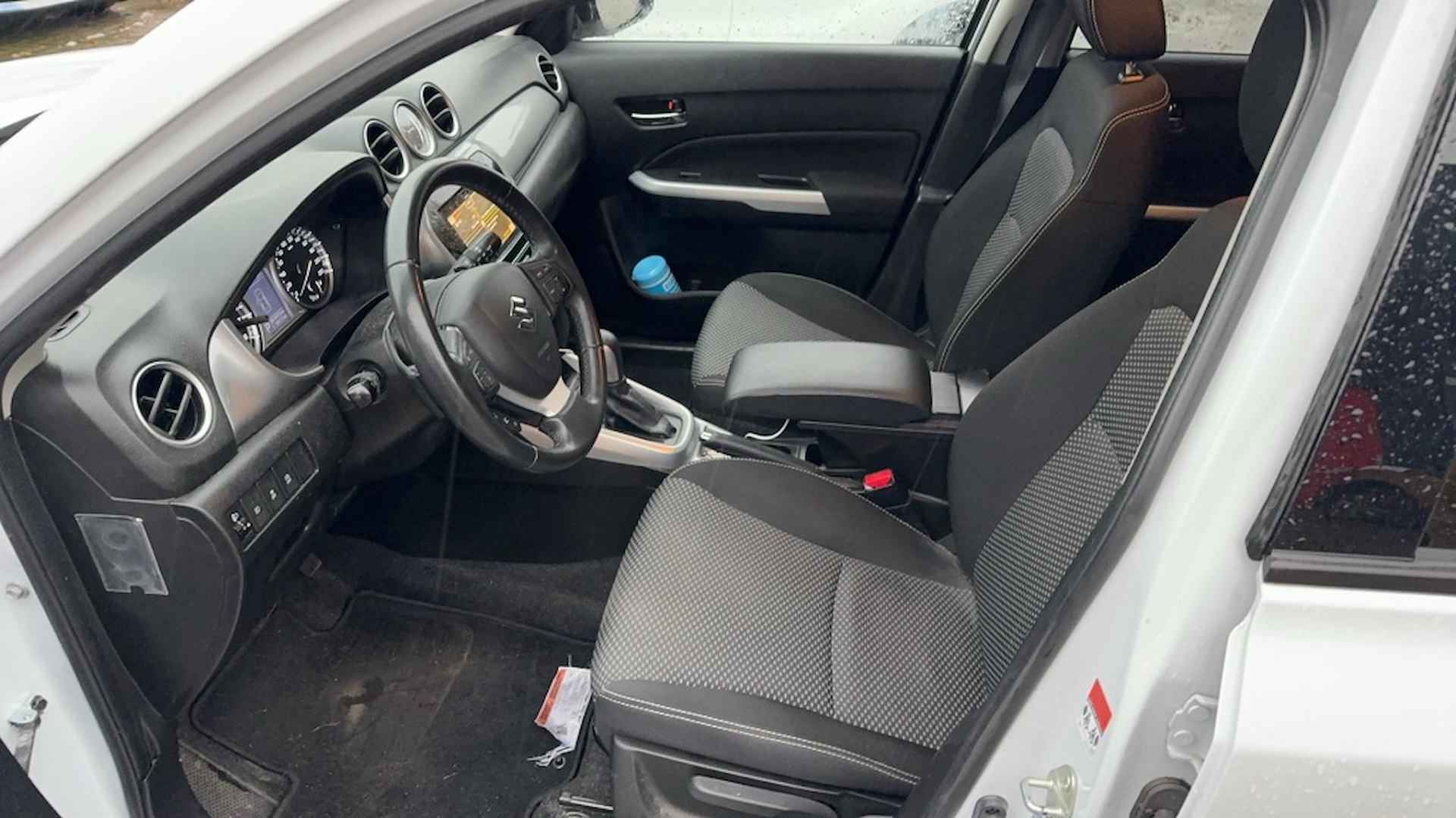 Suzuki Vitara  1.6 Exclusive Trekhaak / Navigatie - 6/6