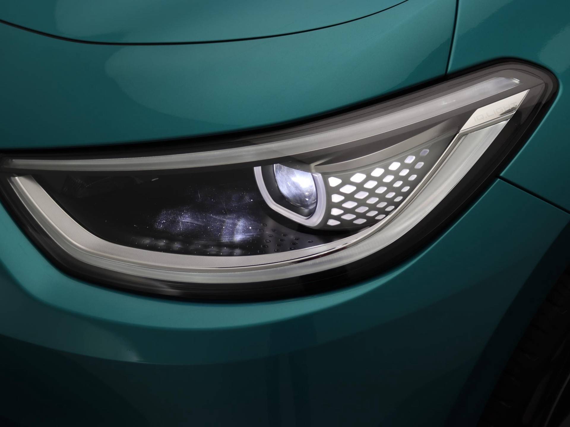 Volkswagen ID.3 Pro 58 kWh 204 PK [ | Automaat | €2.000,- subsidie | 8% bijtelling | Navigatie | LED | Parkeersensoren | Lichtmetalen velgen | Stoelverwarming | Climate control | Adaptive cruise control | - 17/40