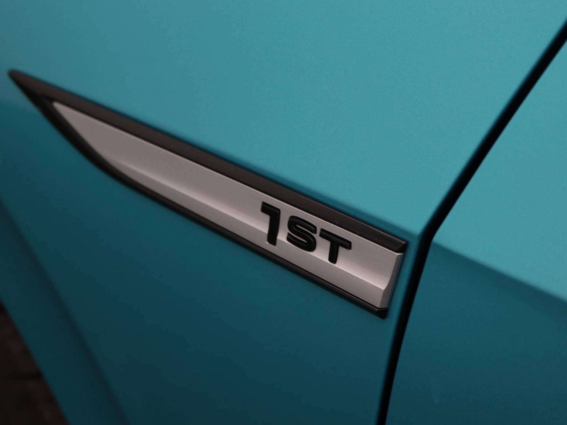 Volkswagen ID.3 Pro 58 kWh 204 PK [ | Automaat | €2.000,- subsidie | 8% bijtelling | Navigatie | LED | Parkeersensoren | Lichtmetalen velgen | Stoelverwarming | Climate control | Adaptive cruise control | - 37/40