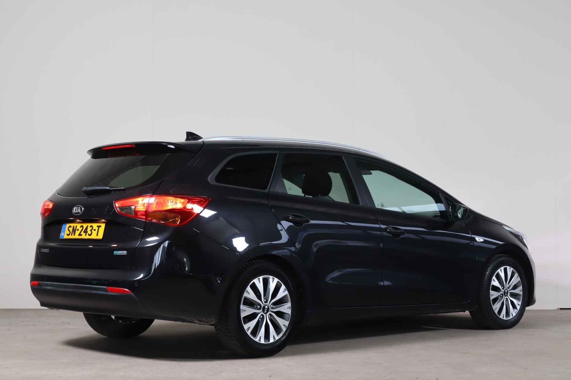 Kia cee'd Sportswagon 1.0 T-GDi ComfortPlusLine Navigator NL-Auto!! Camera - 3/30