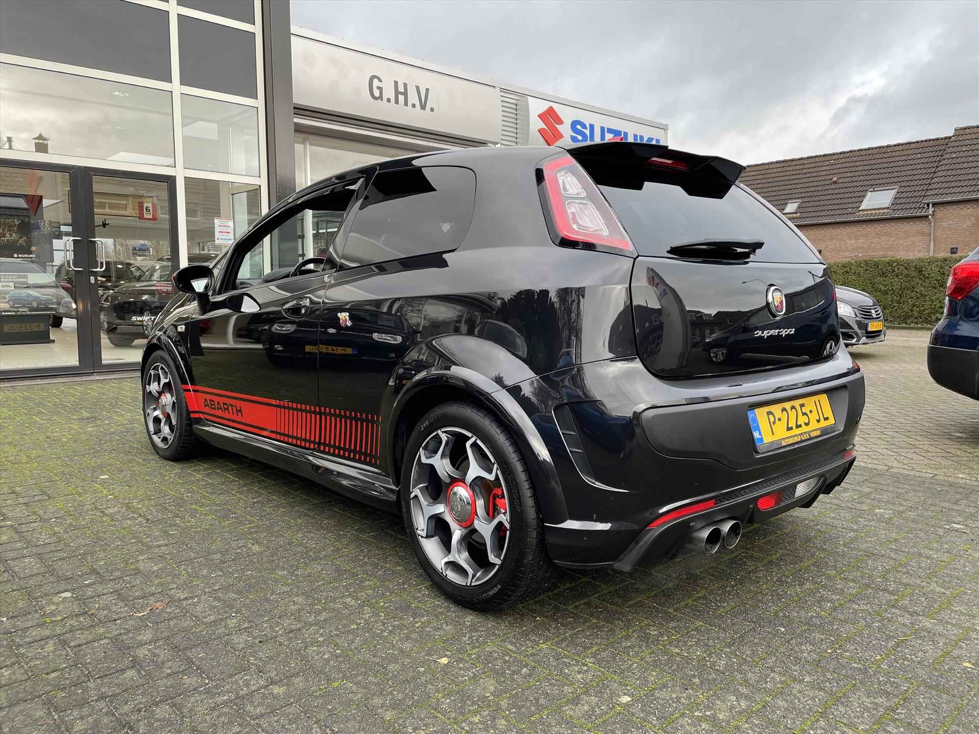 ABARTH Punto 1.4 MultiAir Turbo 180pk Abarth SuperSport - 9/43