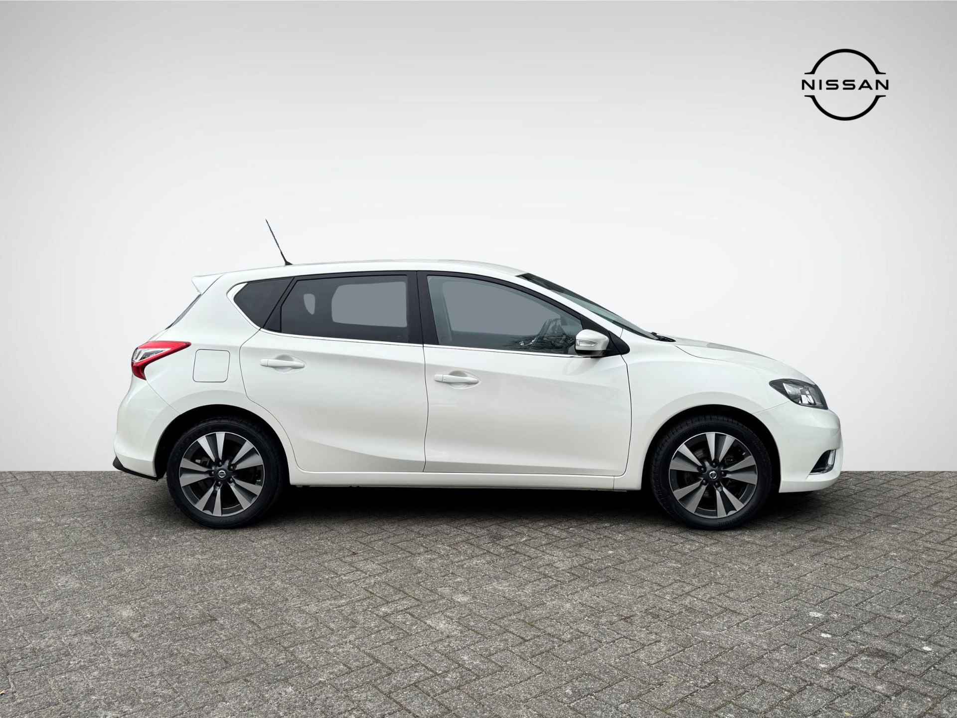 Nissan Pulsar 1.2 DIG-T N-Connecta | Navigatie | Camera | Keyless Entry | Cruise & Climate Control | DAB | Elek. Ramen + Spiegels | Rijklaarprijs! - 3/27