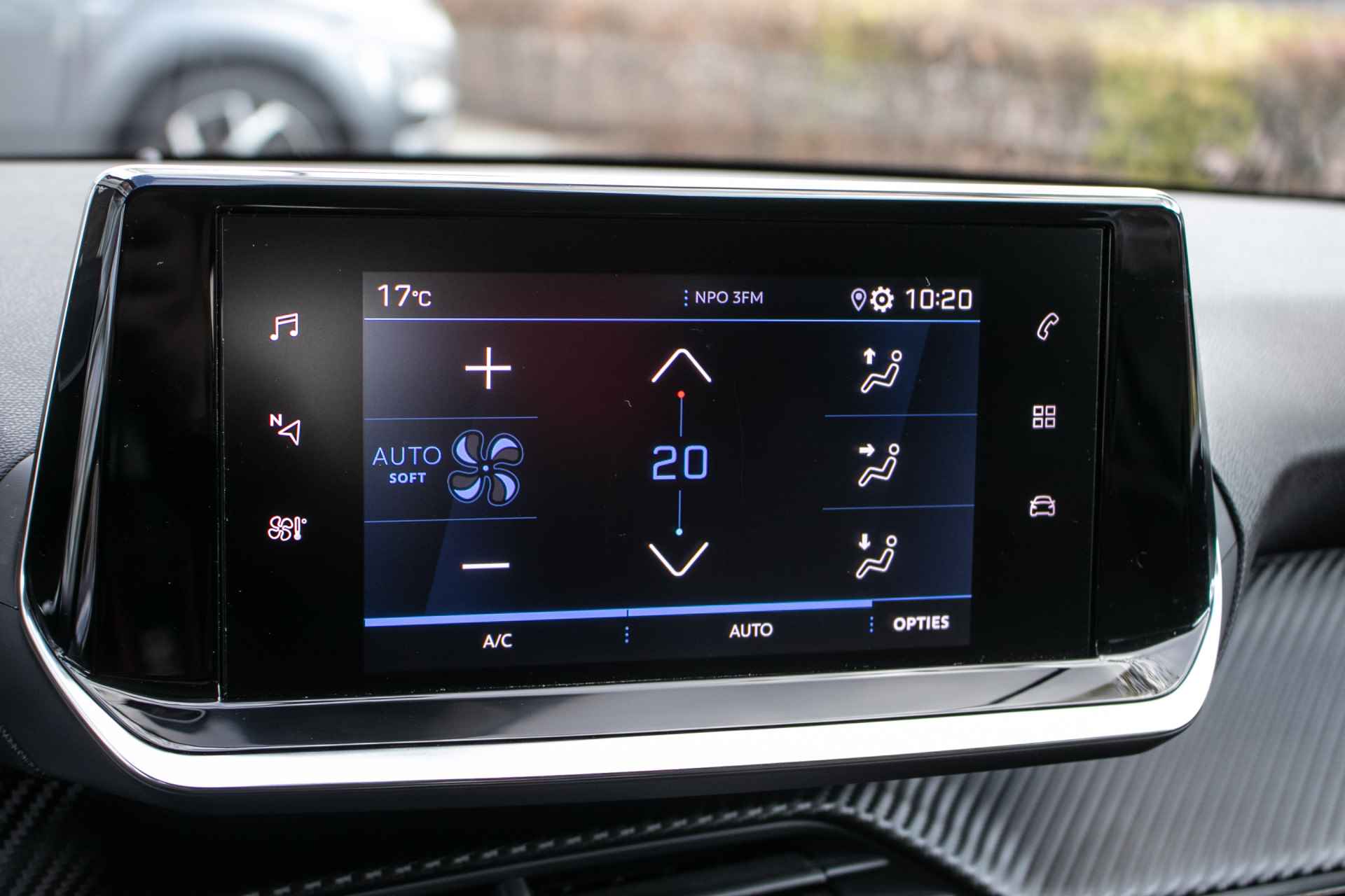 Peugeot 208 1.2 PureTech Allure - All-in rijklrprs | Stoelverw. | Carplay/Android - 15/40