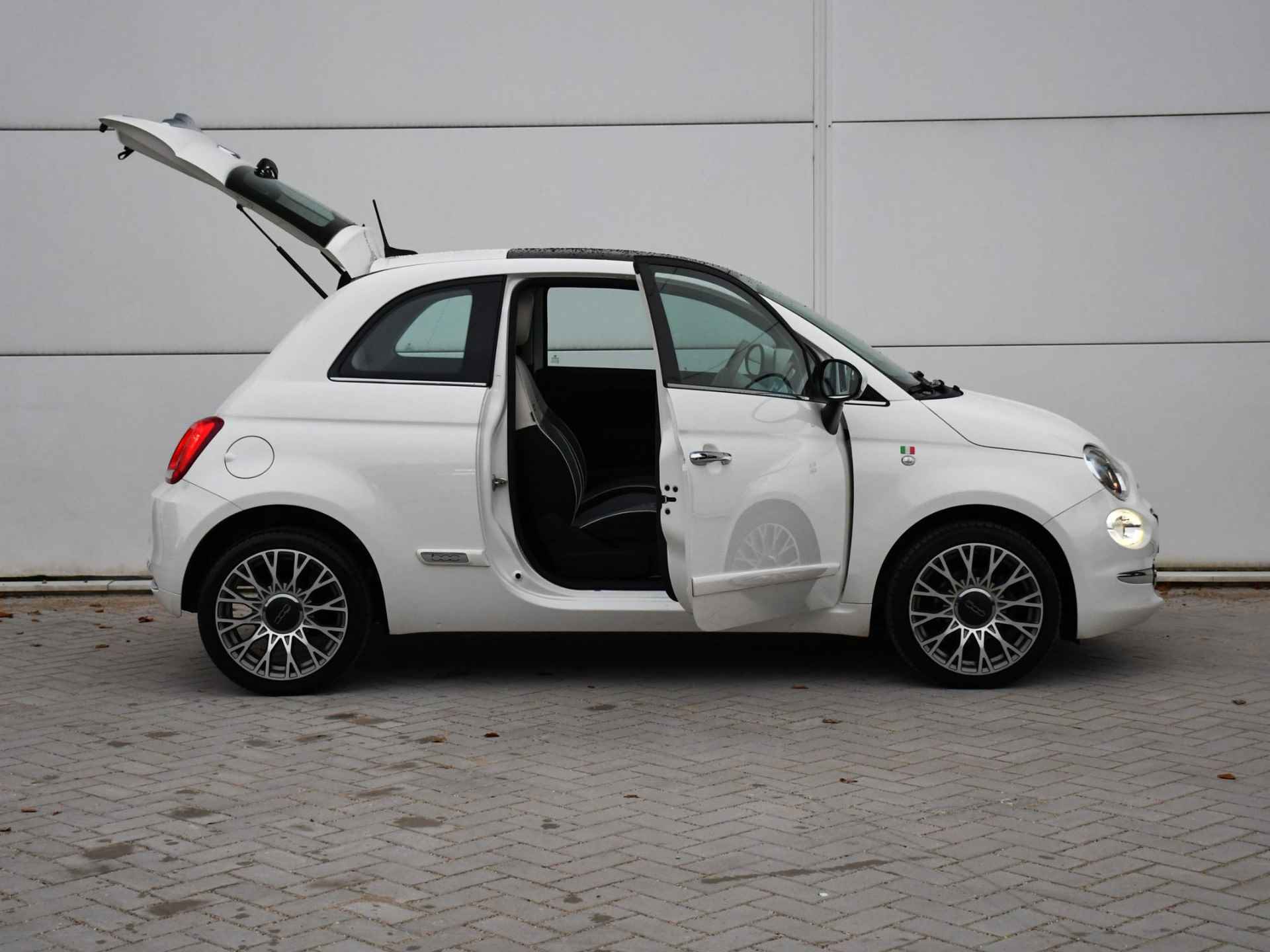 Fiat 500 Lounge 1.2 69pk PANO-DAK | PDC ACHTER | CRUISE.C | 15''LM | DAB | 56.567KM - 24/26