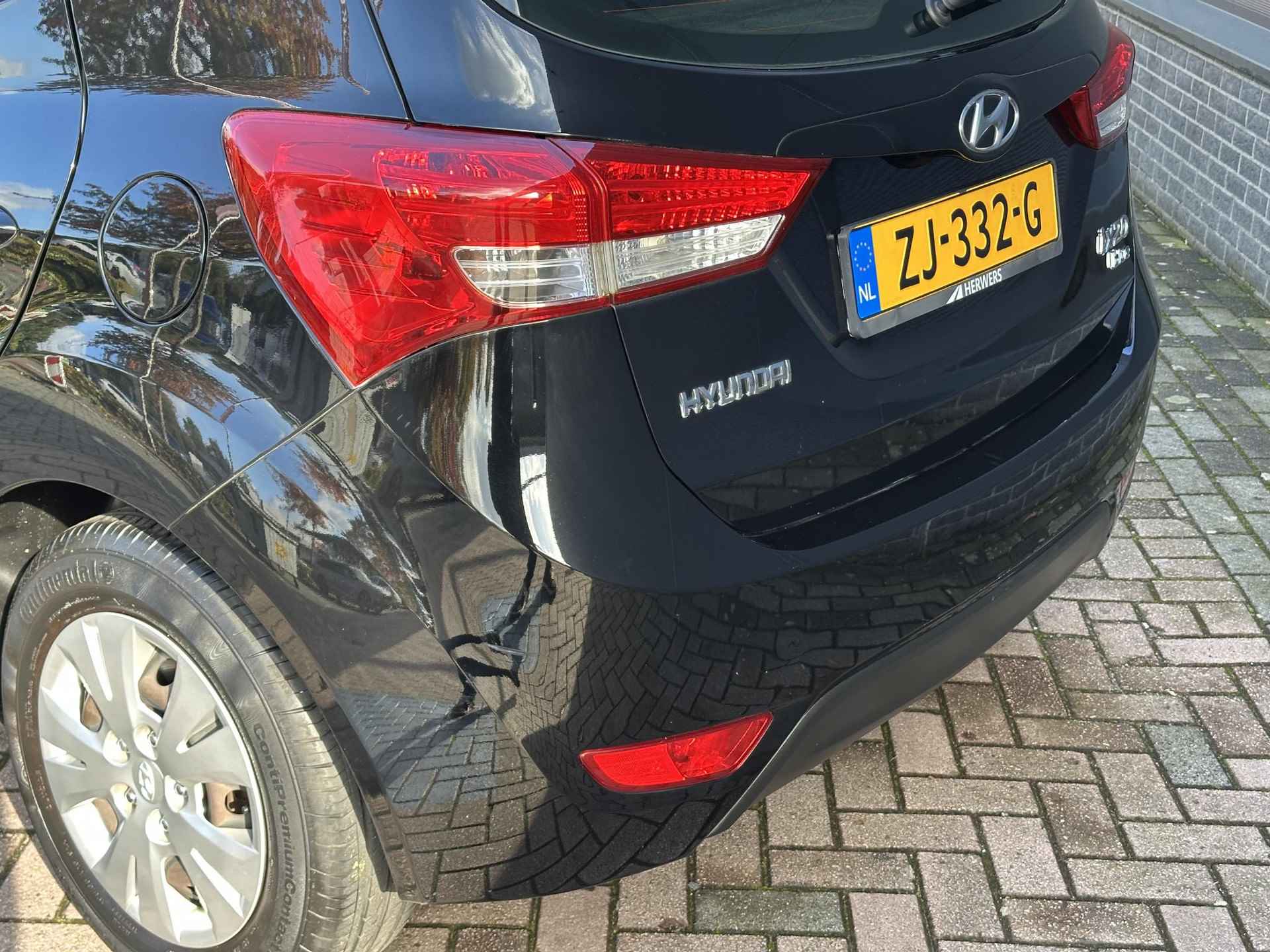 Hyundai ix20 1.4i i-Motion lage kilometerstand / Elektrische ramen V+A / Stoelverwarming / Airco / stoel in hoogte verstelbaar / - 22/29