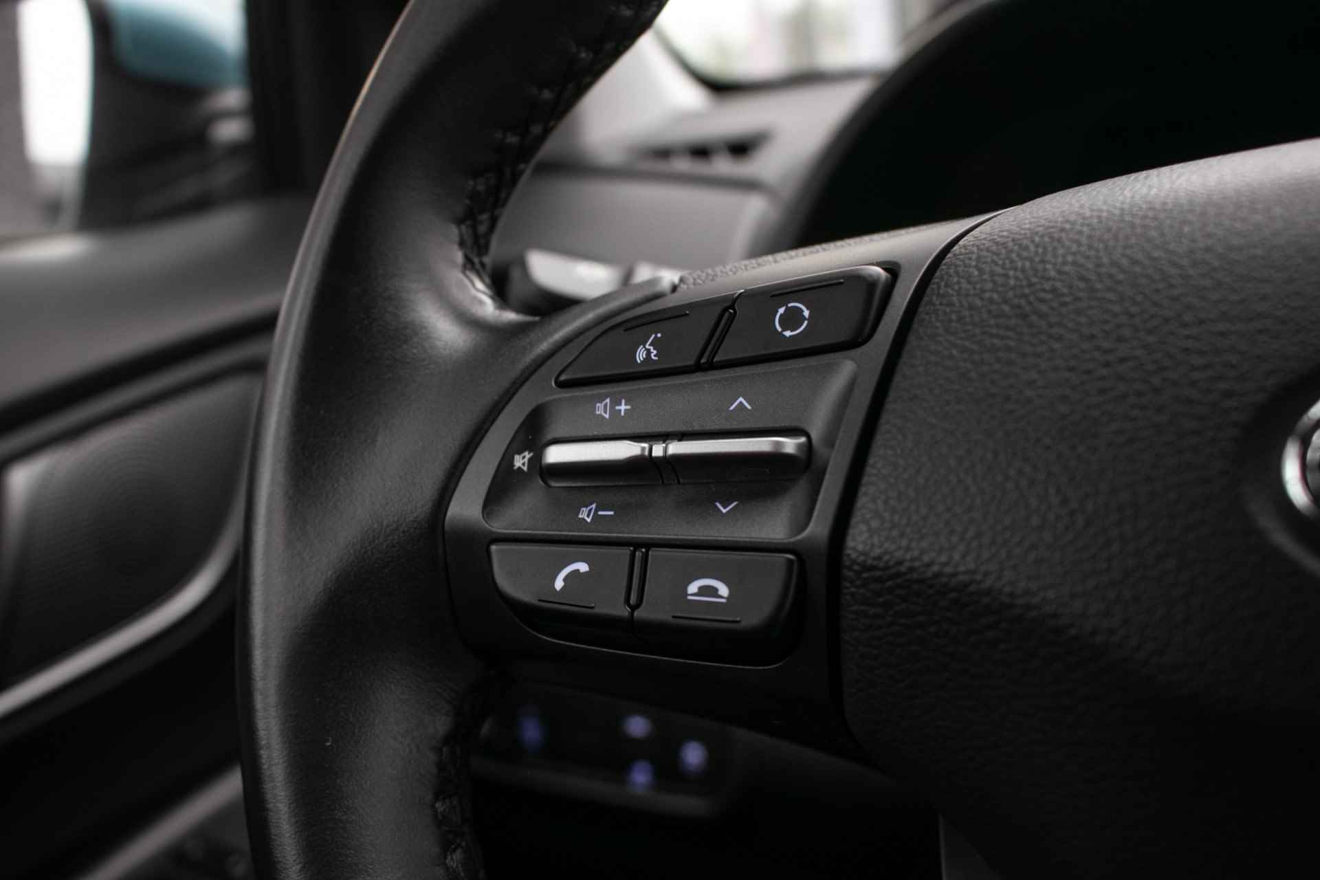 Hyundai KONA EV Comfort 39 kWh - All-in rijklrprs | Apple cp / Android auto - 37/45