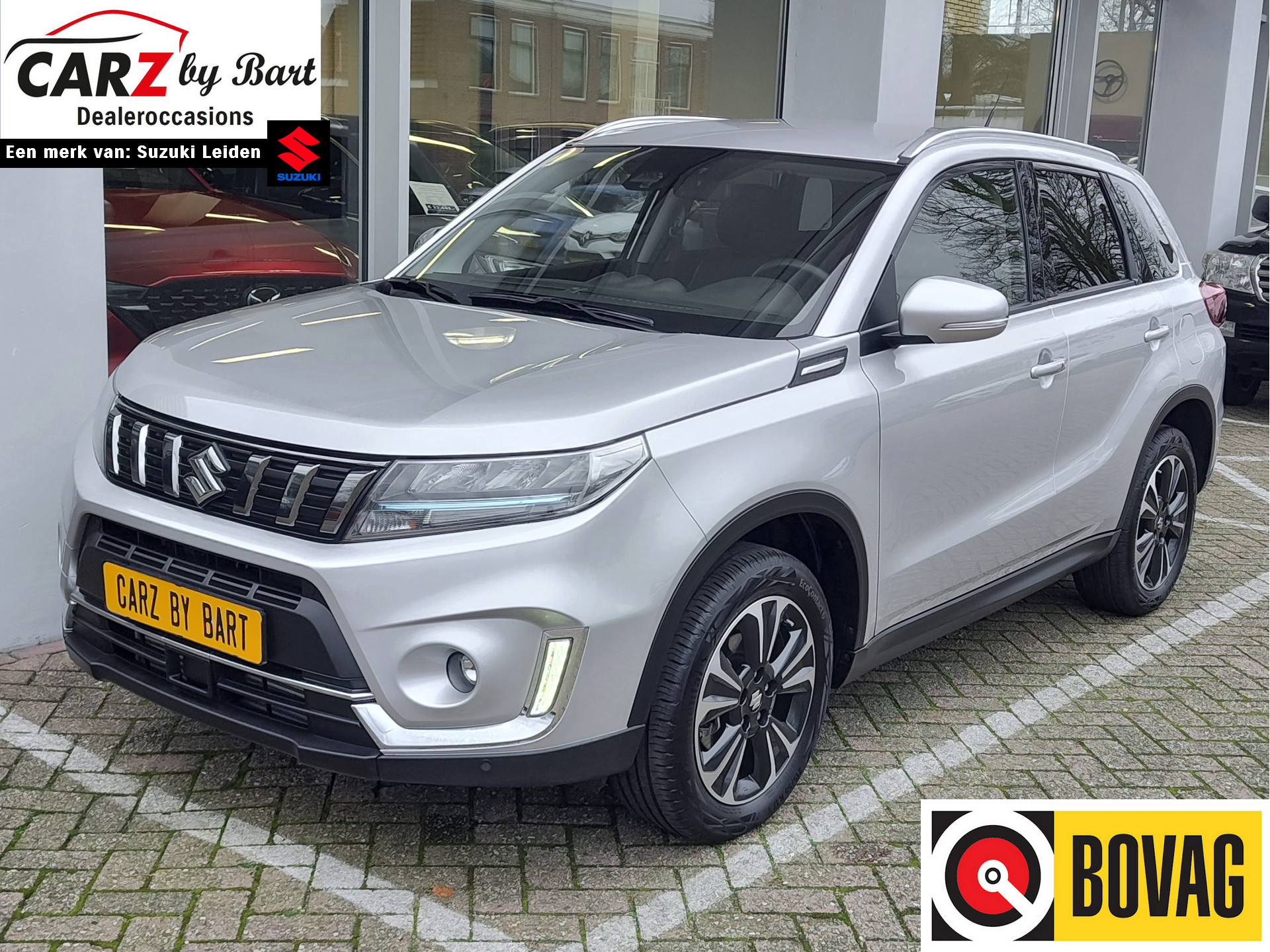 Suzuki Vitara 1.4 BOOSTERJET STYLE SMART HYBRID Alcantara | Dodehoeksensoren | Adaptive Cruise